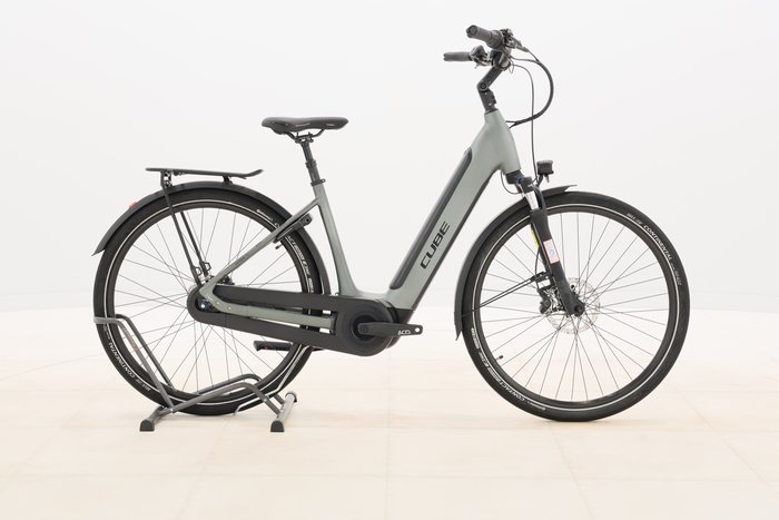 Cube SUPREME RT HYBRID PRO 625 2023
