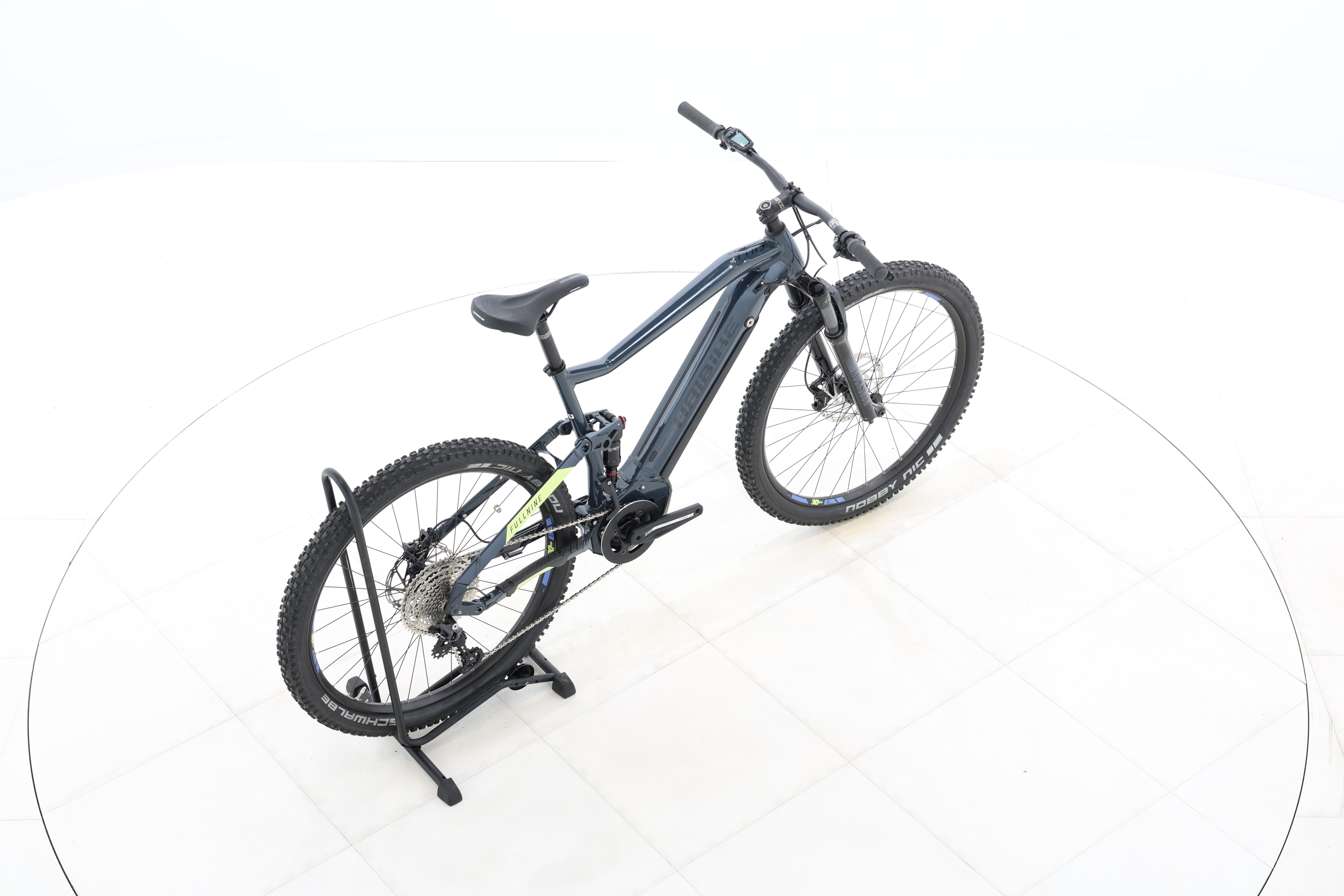 a25e734a-952b-4484-99fc-3049a44b32c2