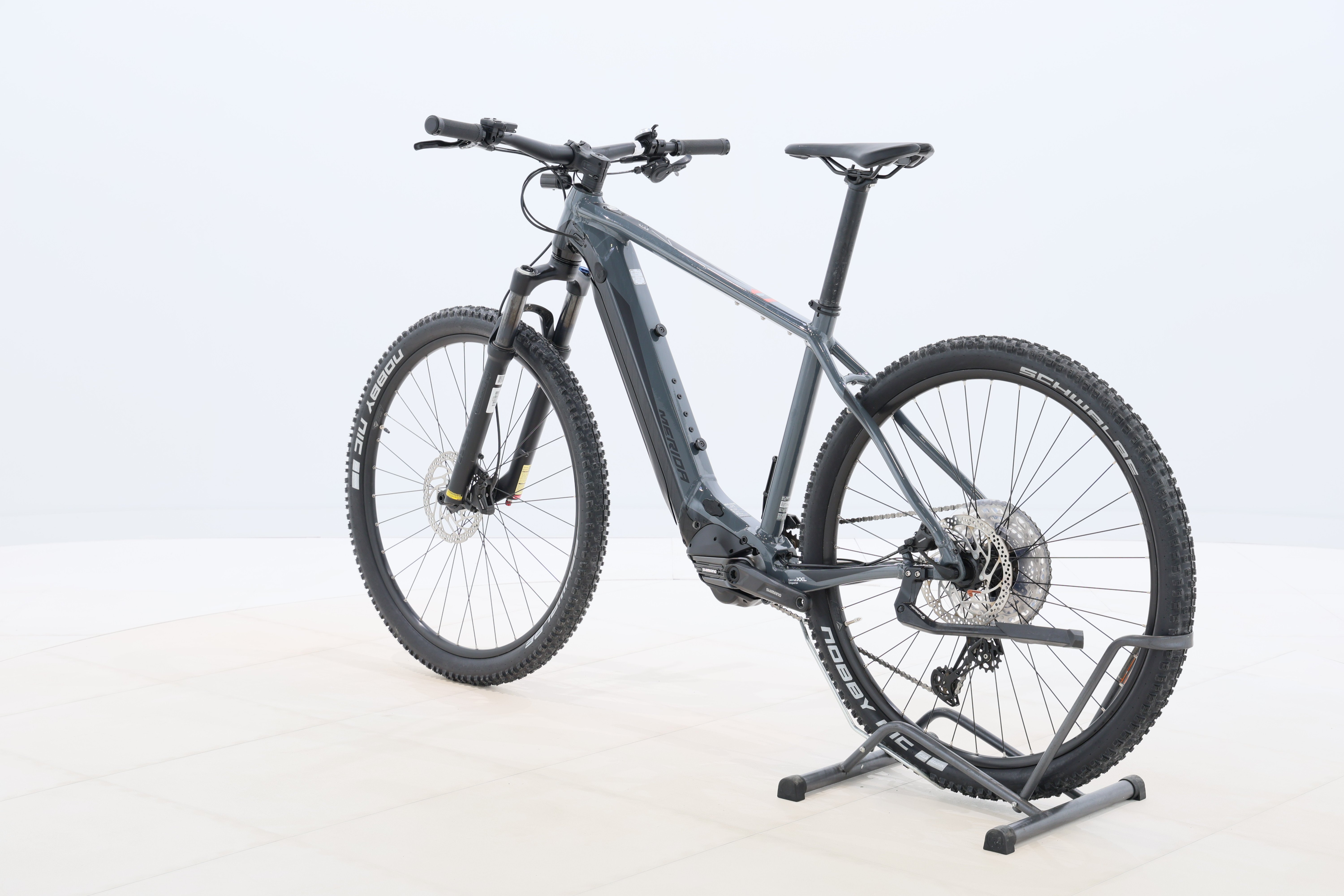 3b00898b-dd38-4d1c-9fca-f9a7fa57056a