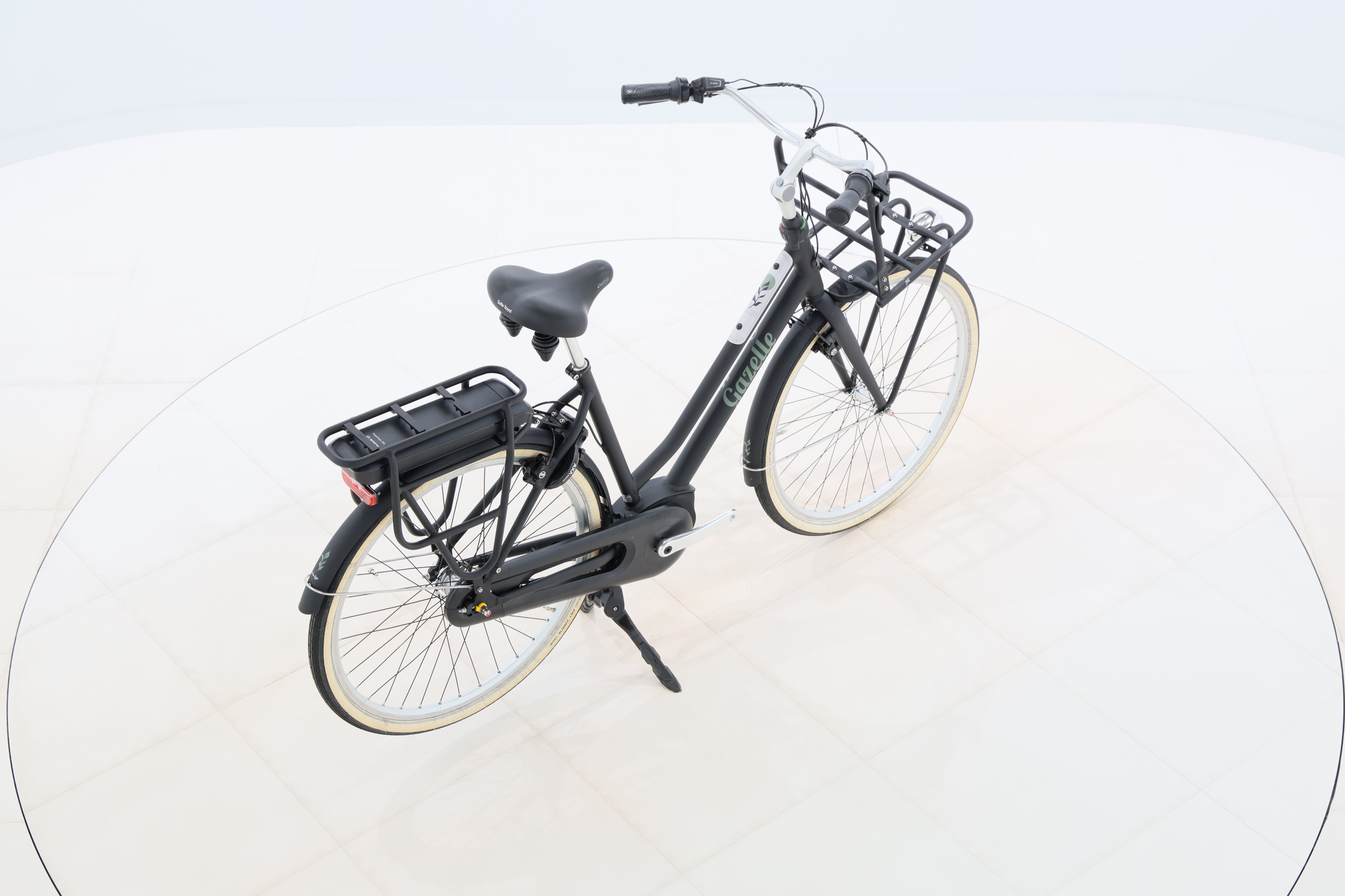 cae0d2c2-5faa-4114-9cb7-08db18e93e52