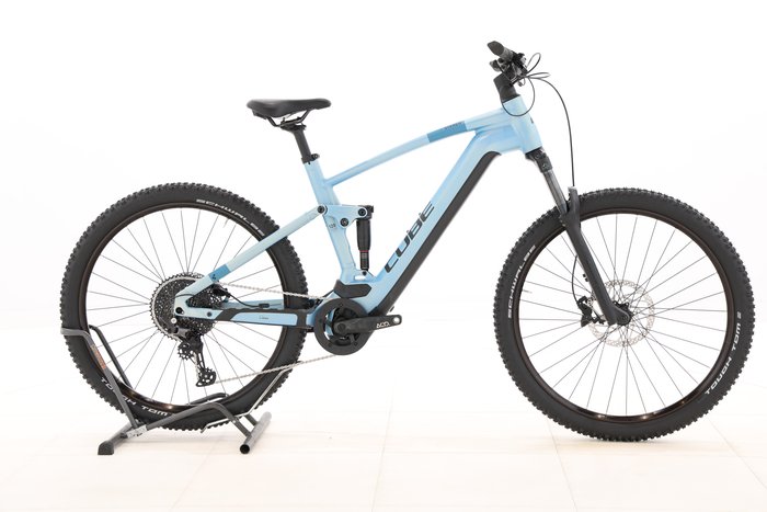 Cube Stereo Hybrid 120 Pro 750 2023