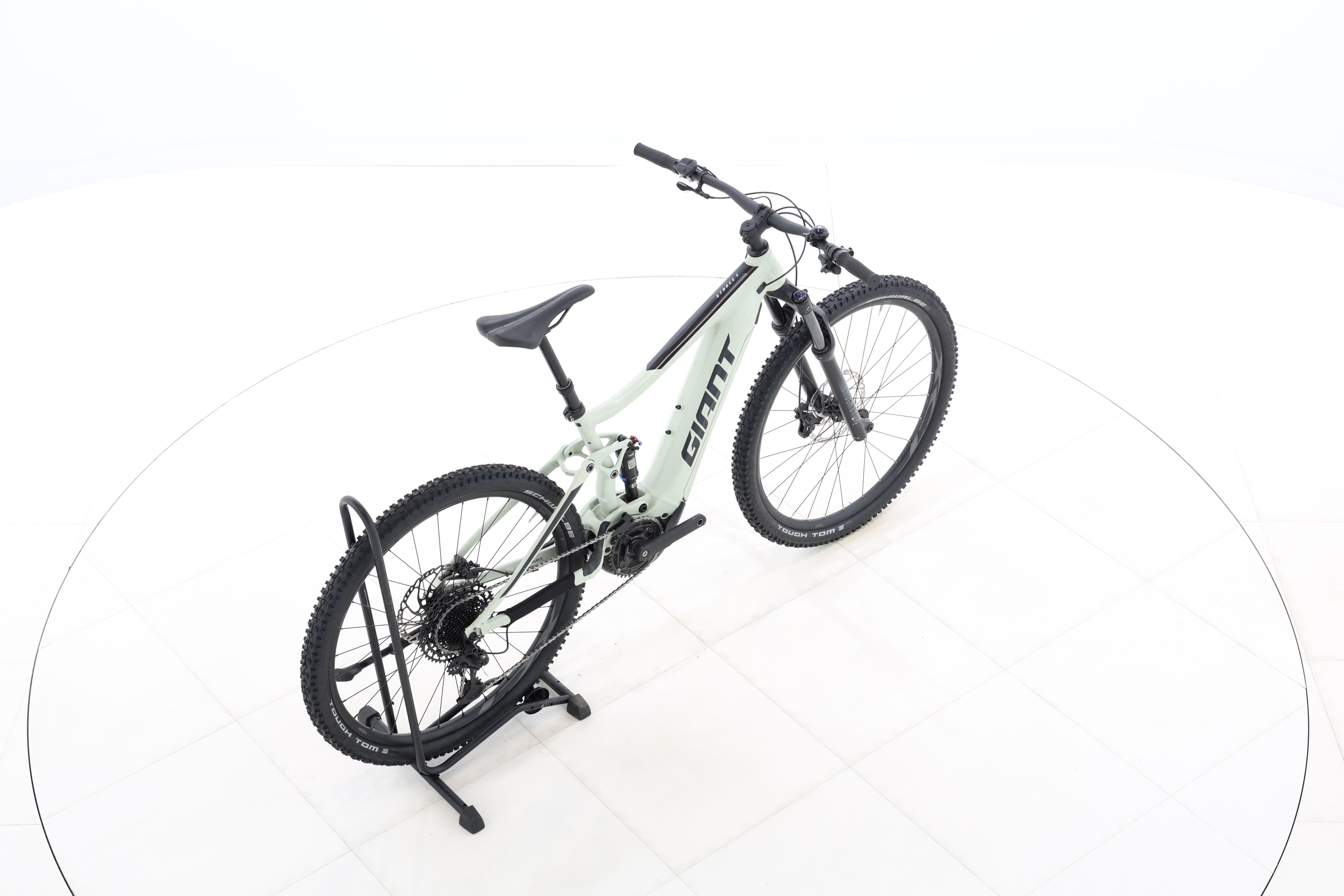 dfe53e5d-d27a-4af6-959c-8cf7dabbb8d8