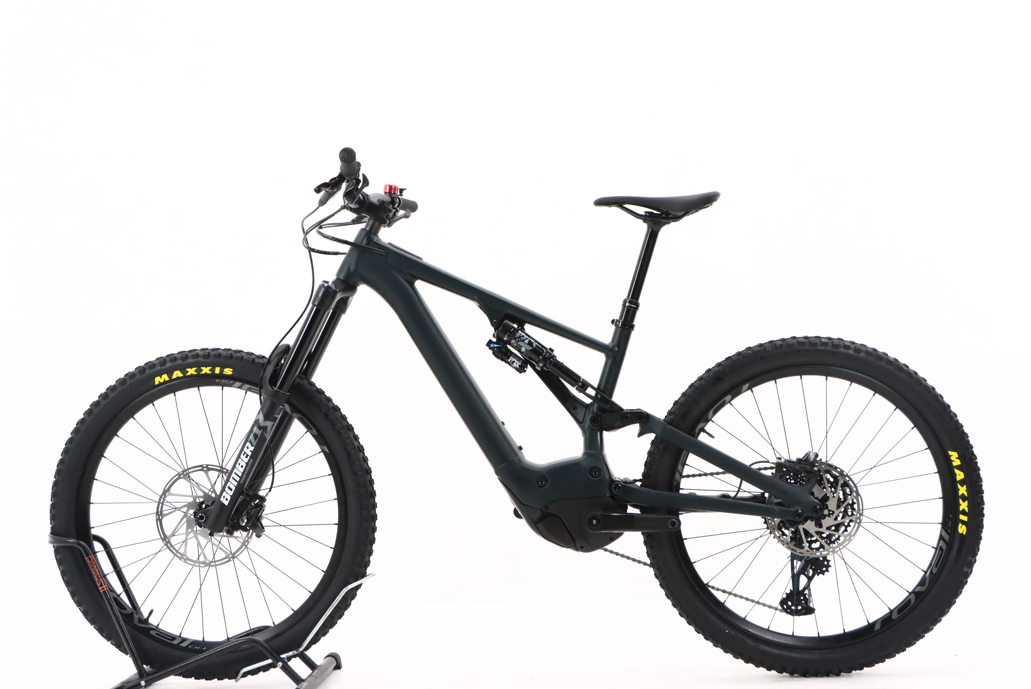 d64cf77d-8577-48ea-ab7a-7a8f3e9eab50