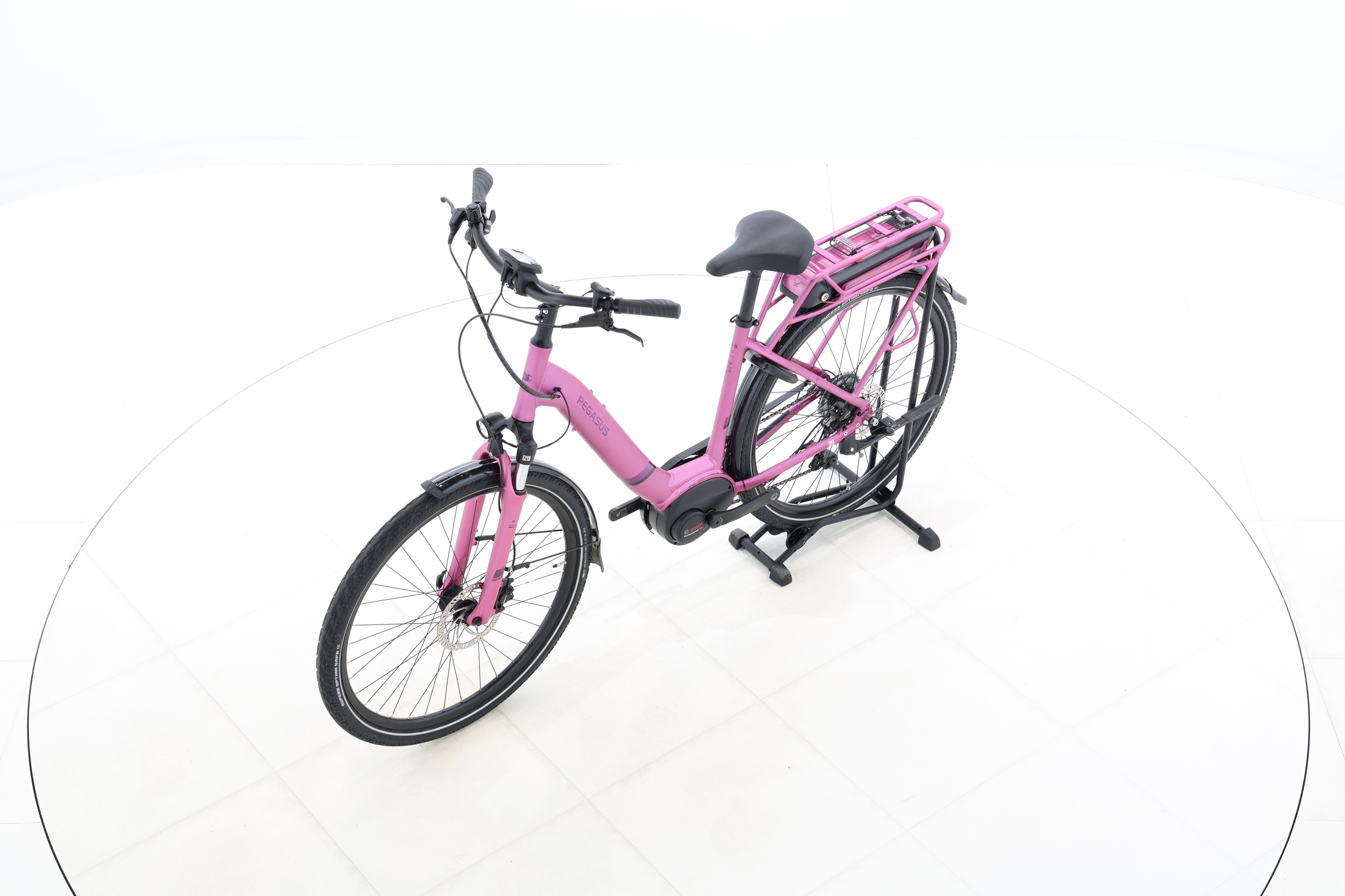 8dae663f-d9c3-4aa1-9d50-95a5277ed246