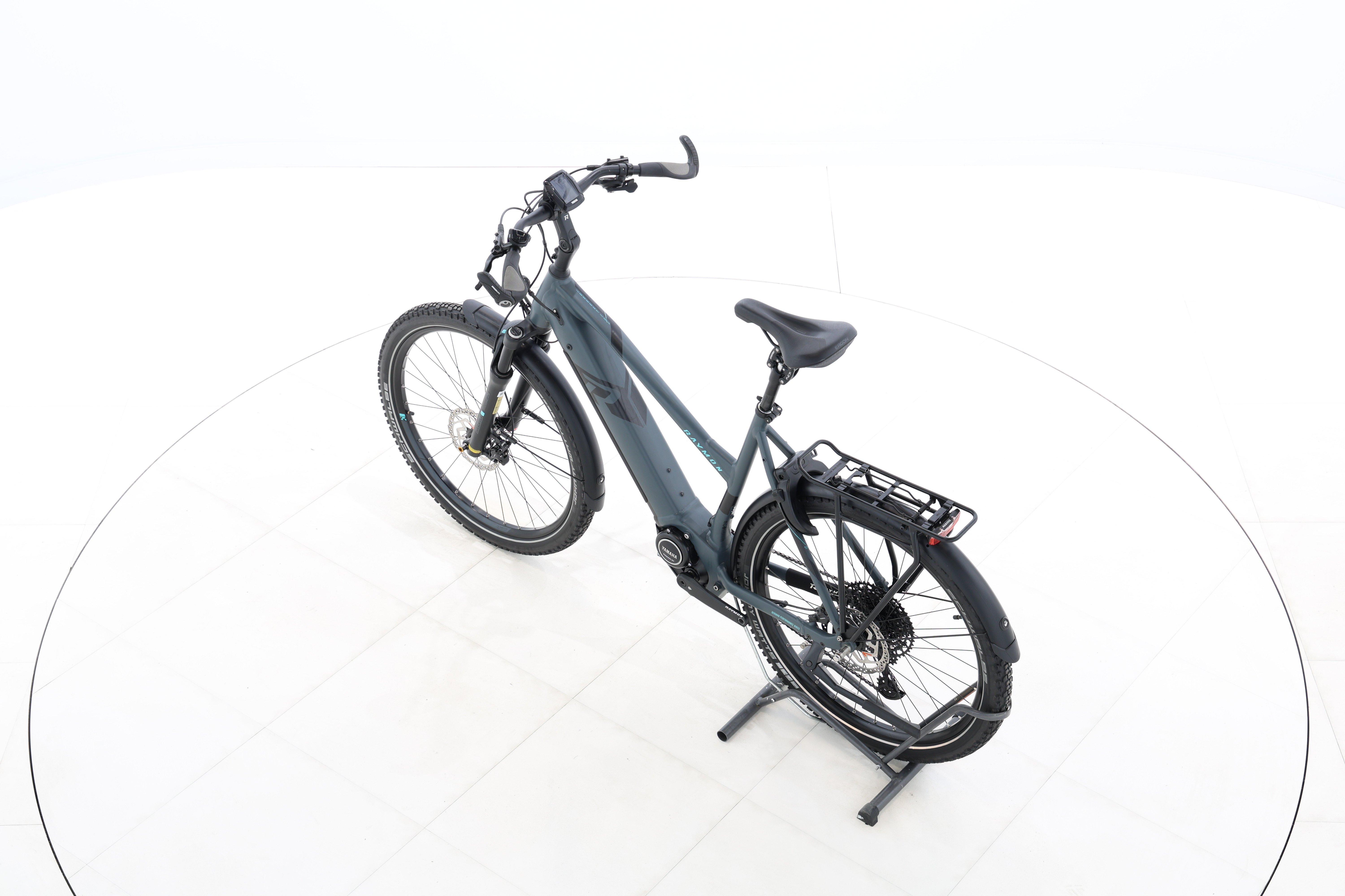 f9a24cf5-1bcf-4768-ab2c-f69fc65c4518