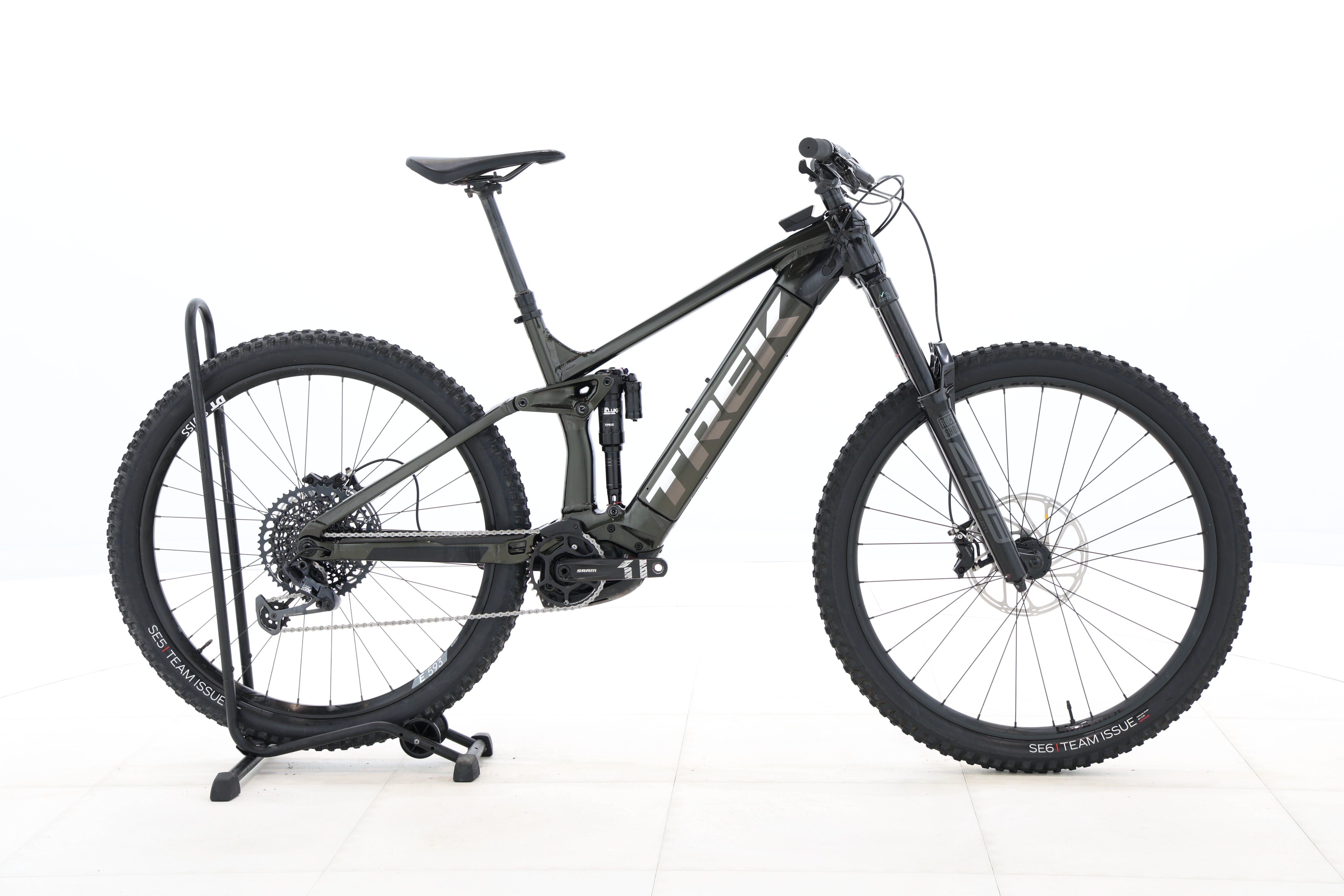 27568f8d-77db-4c4e-9aec-1f4073b90c05