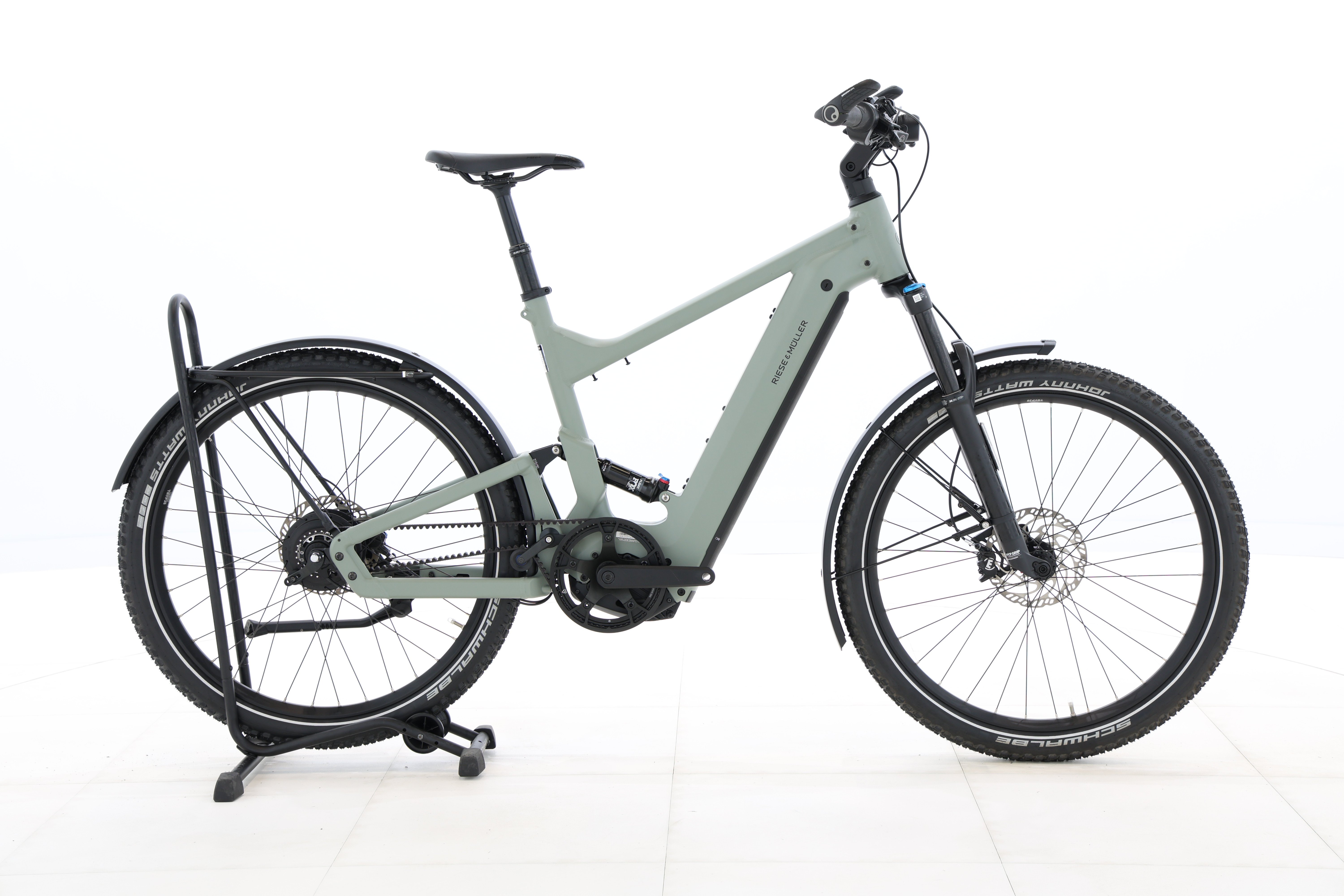 fa8b69a0-911b-4430-b550-c626da8c4880