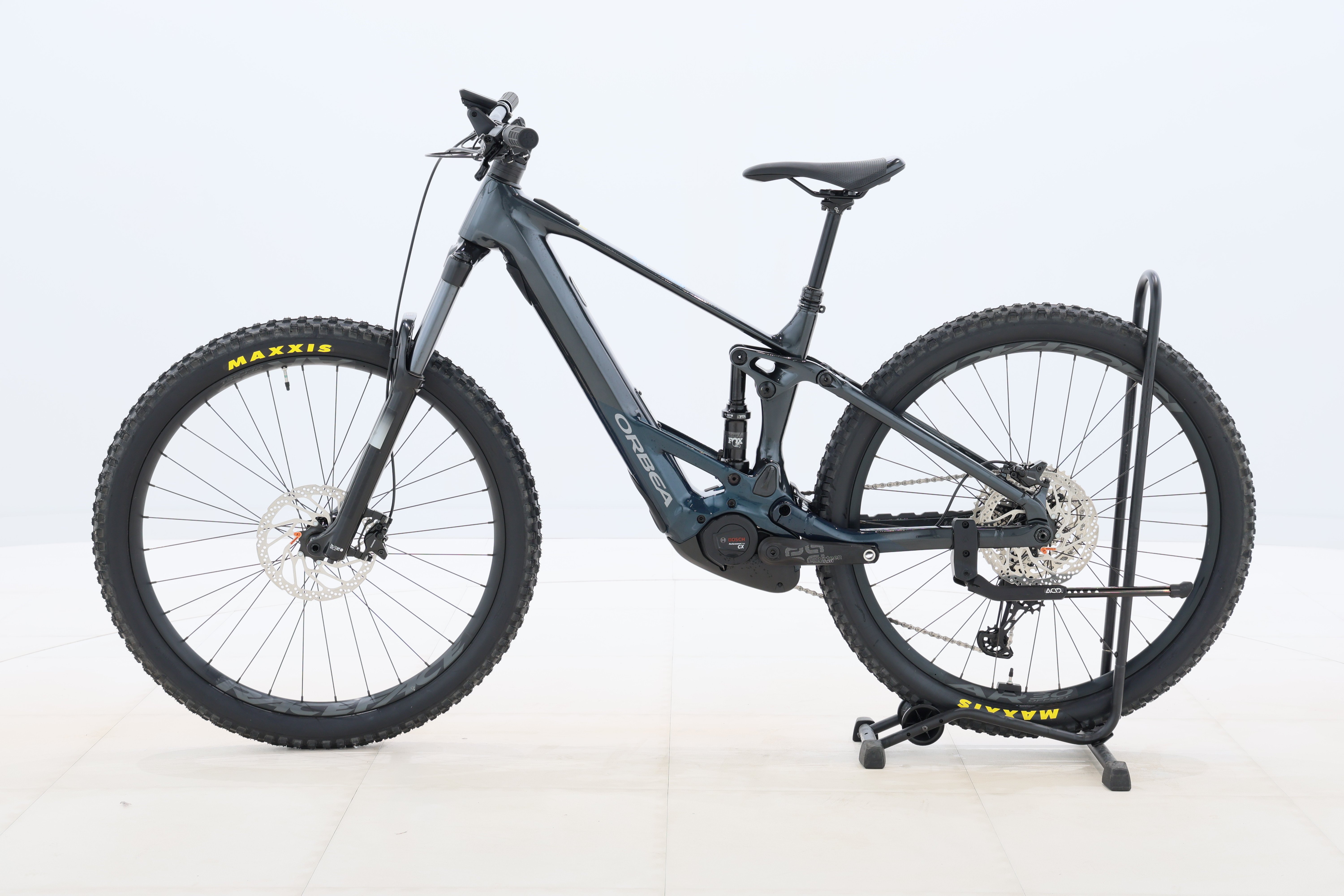 c9378459-a771-4f32-a150-ad0b7179f260