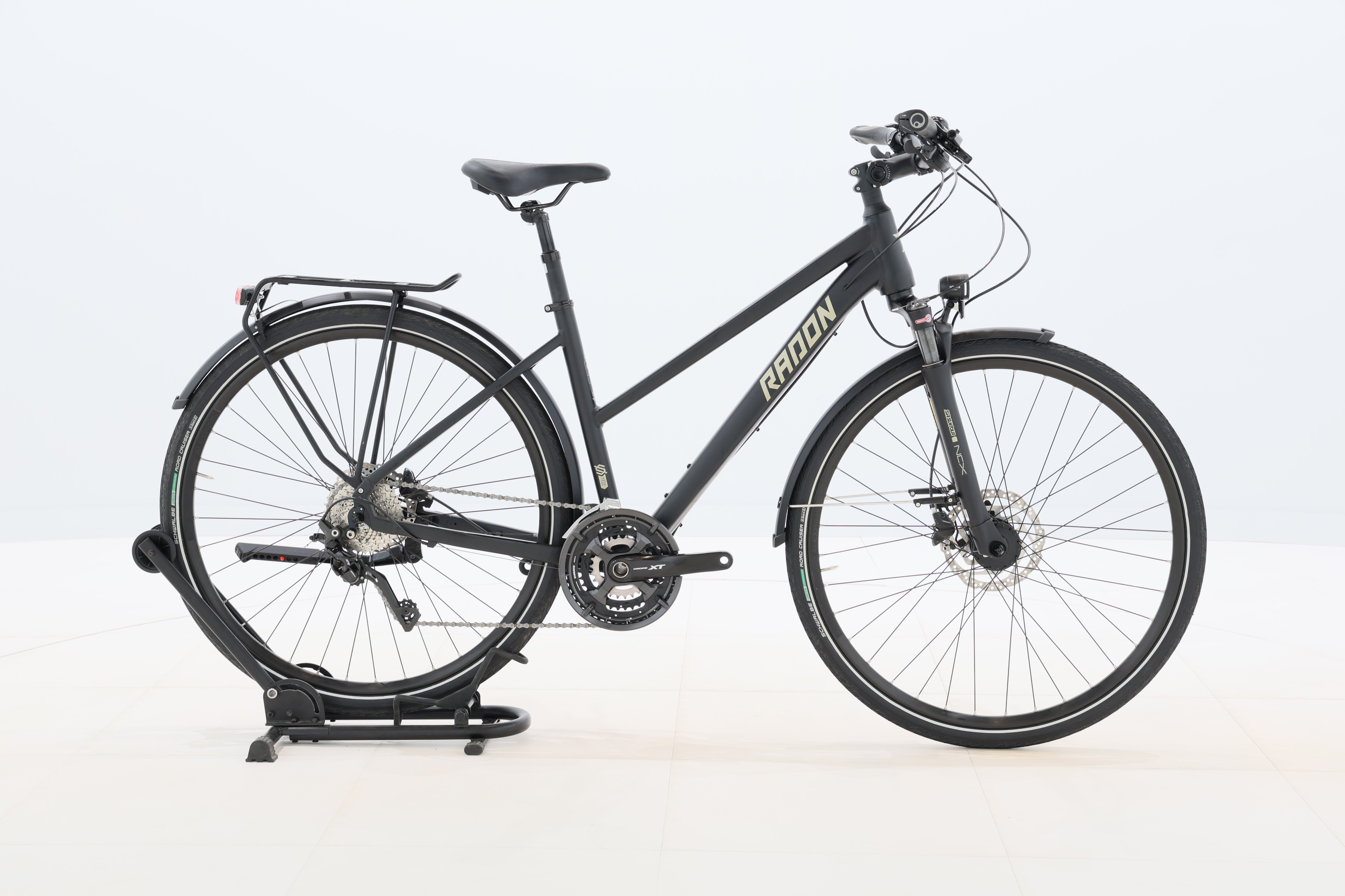 a0bfa977-0540-4a6e-9086-16a0e4a80895