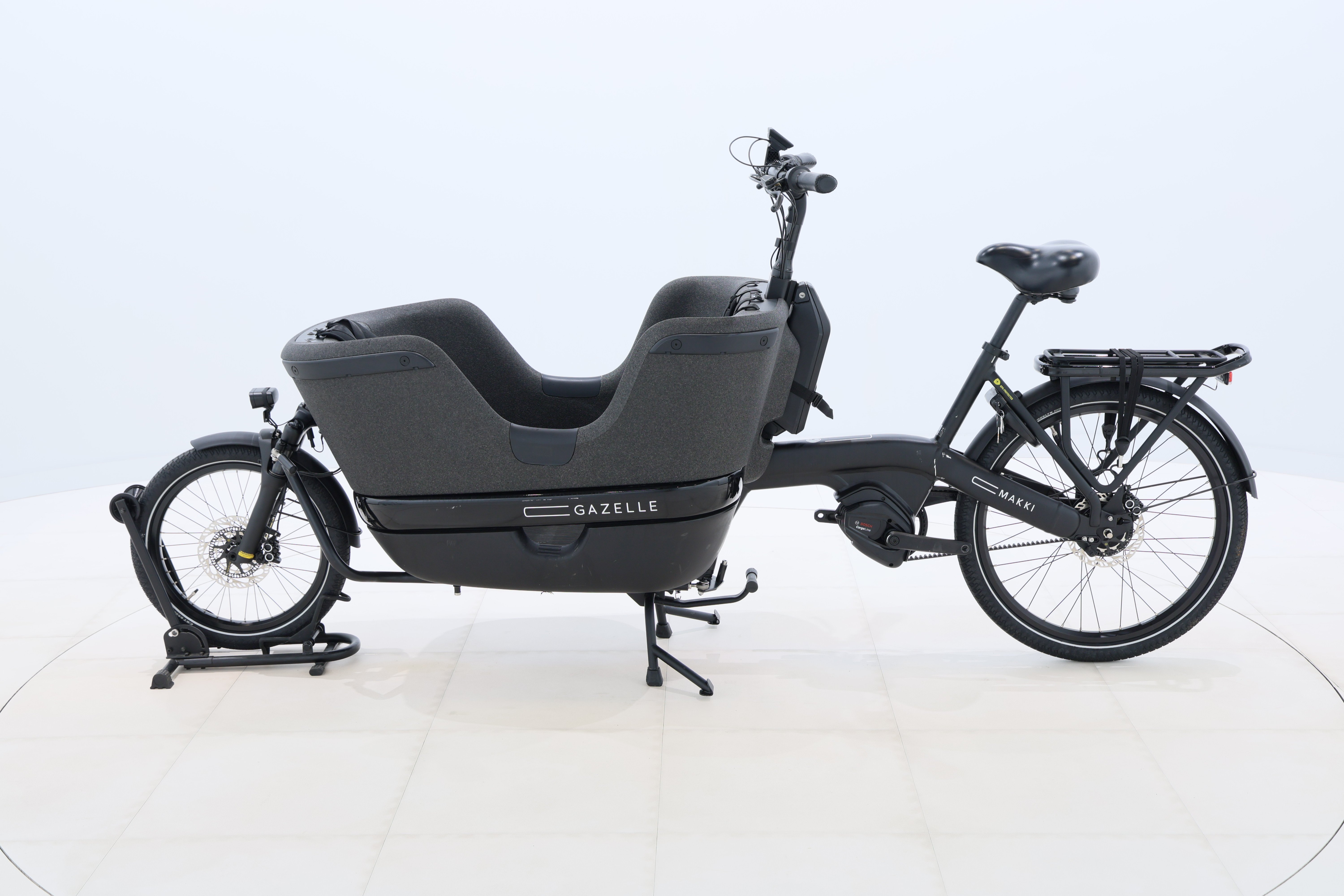 bd1f84b6-a2c7-48c9-94f3-db1921ba16e2