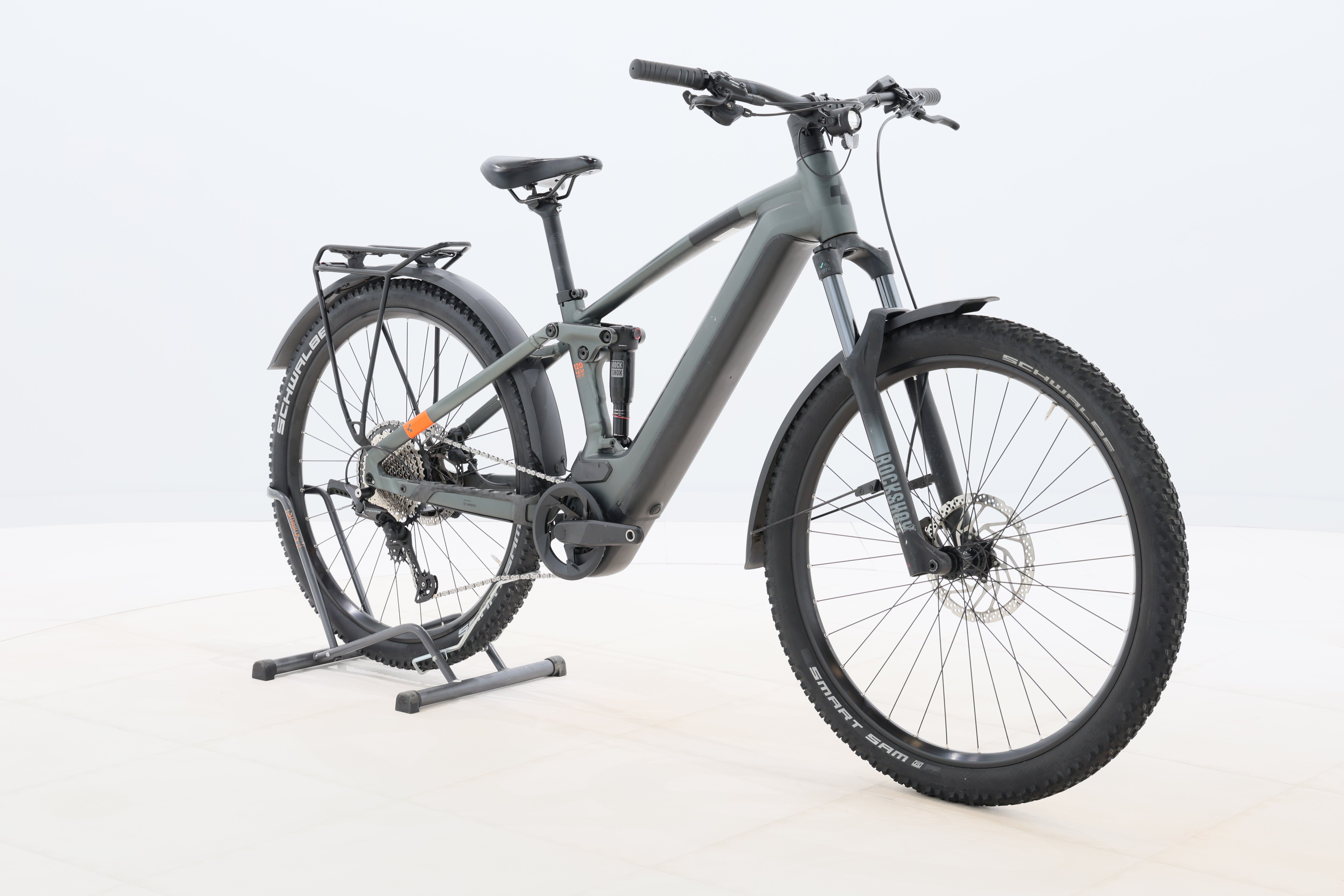 e8a9b0f9-22b8-4f9f-b2eb-4cd12482c344