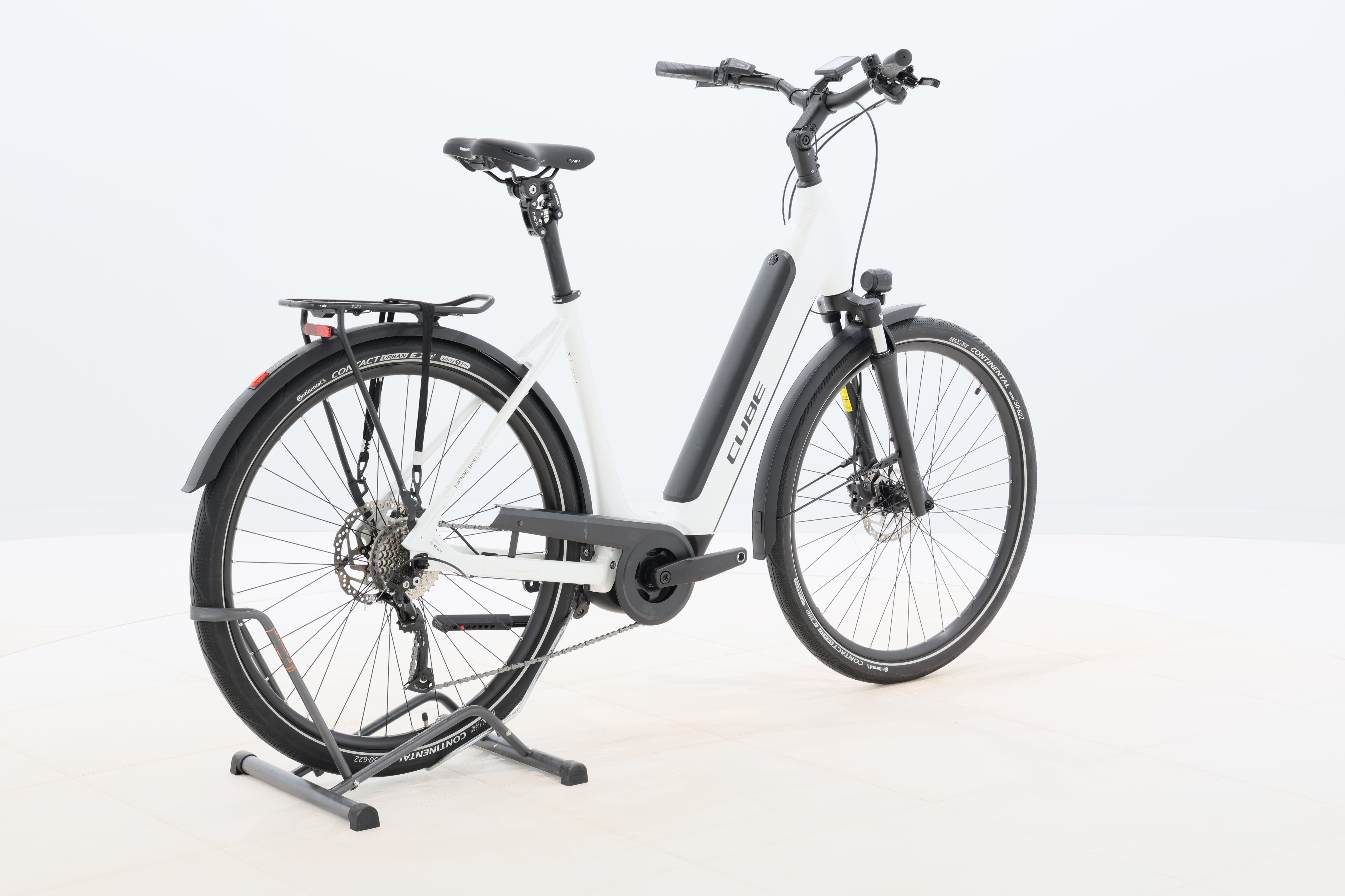 8f48c4d3-4820-4b41-b2fe-9b3e0baa0642