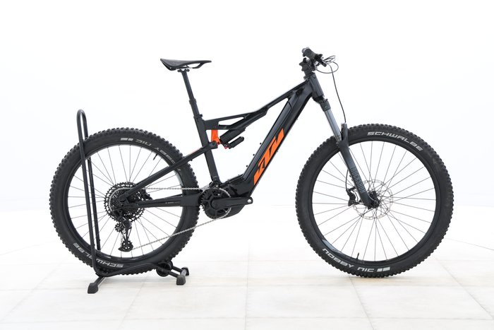 KTM MACINA KAPOHO 7973 2023