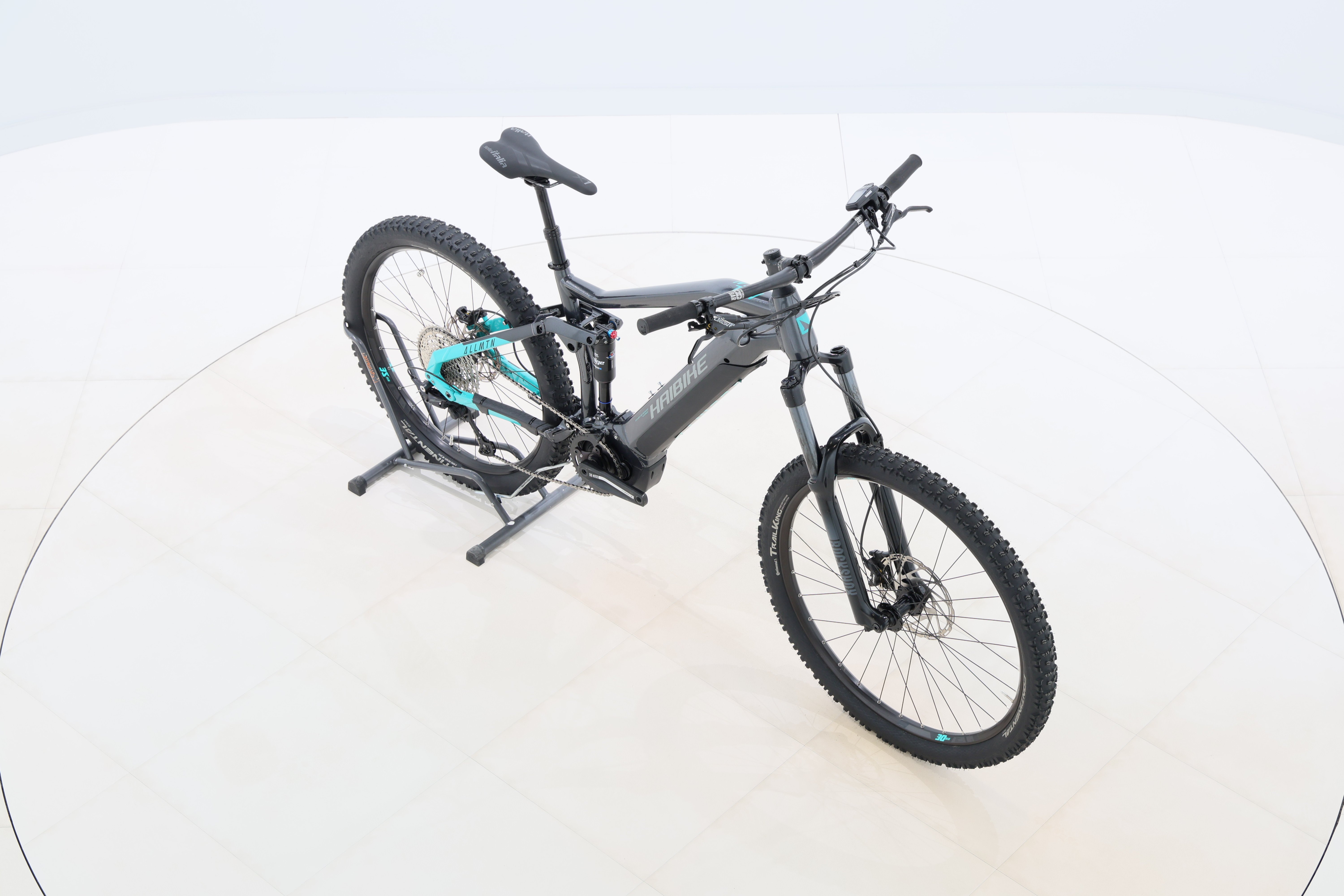 f31951ed-418b-40b8-9910-d6b8ec851578