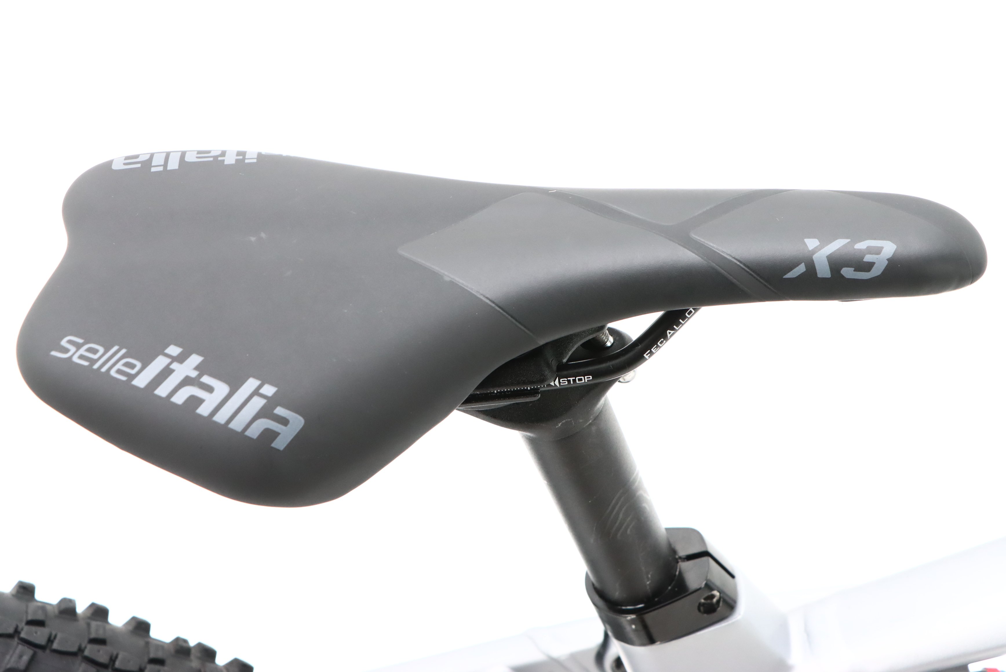 87aa7ee4-18ff-4100-996c-74e7a63a19a5