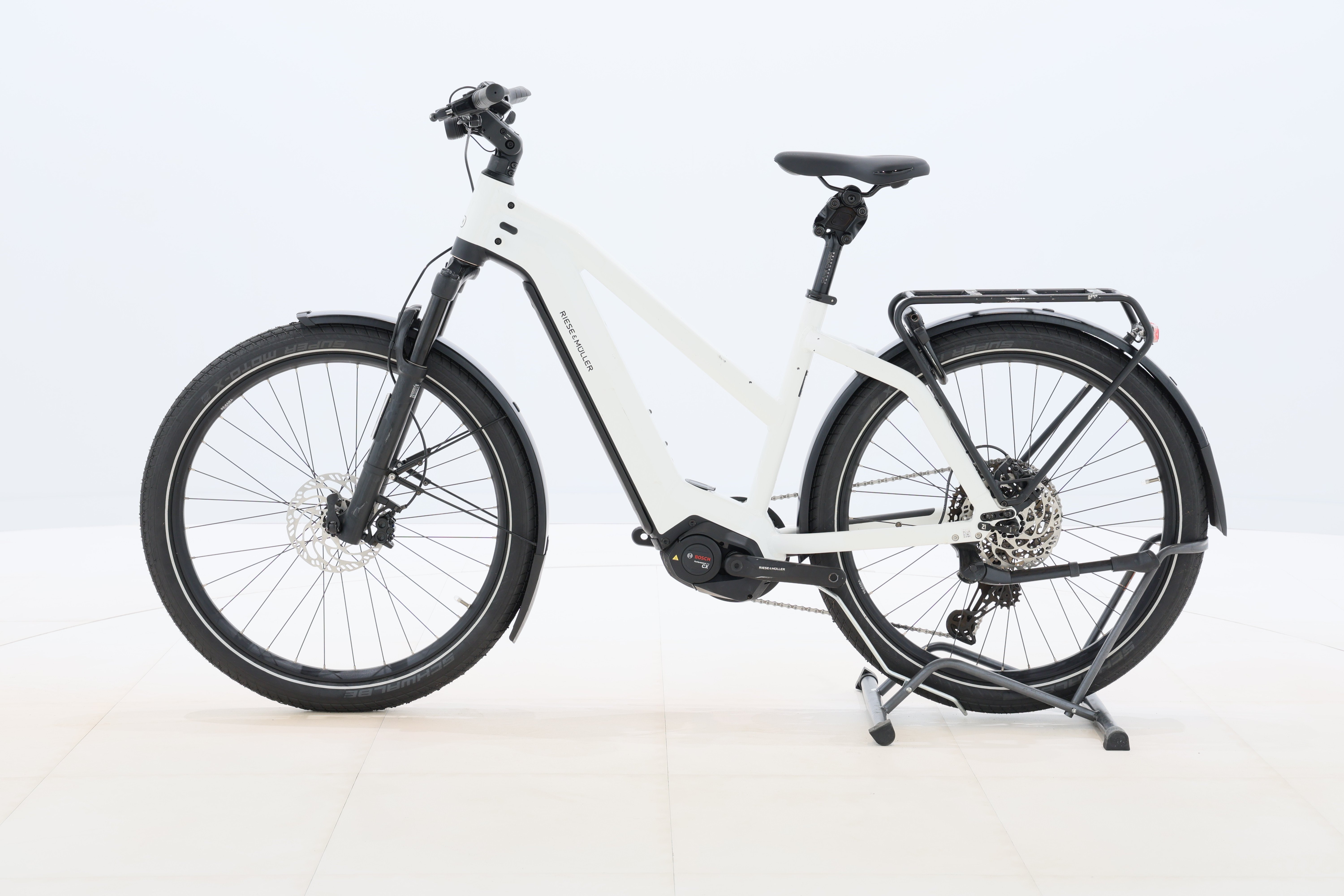 99c8a932-0605-4d9d-975d-c21ea0871597