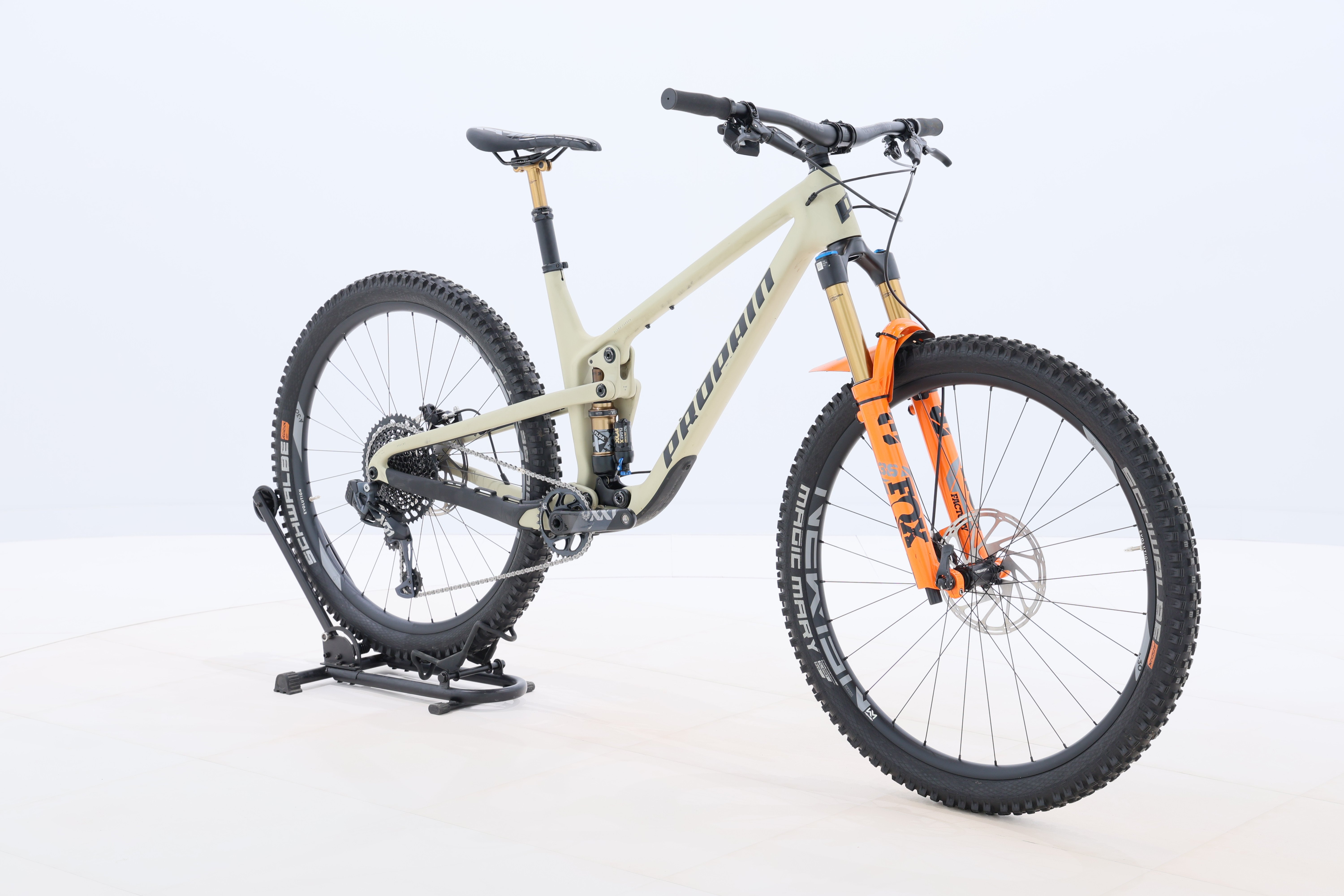 db357e7c-6c8a-4931-bd67-297ab9bbb271