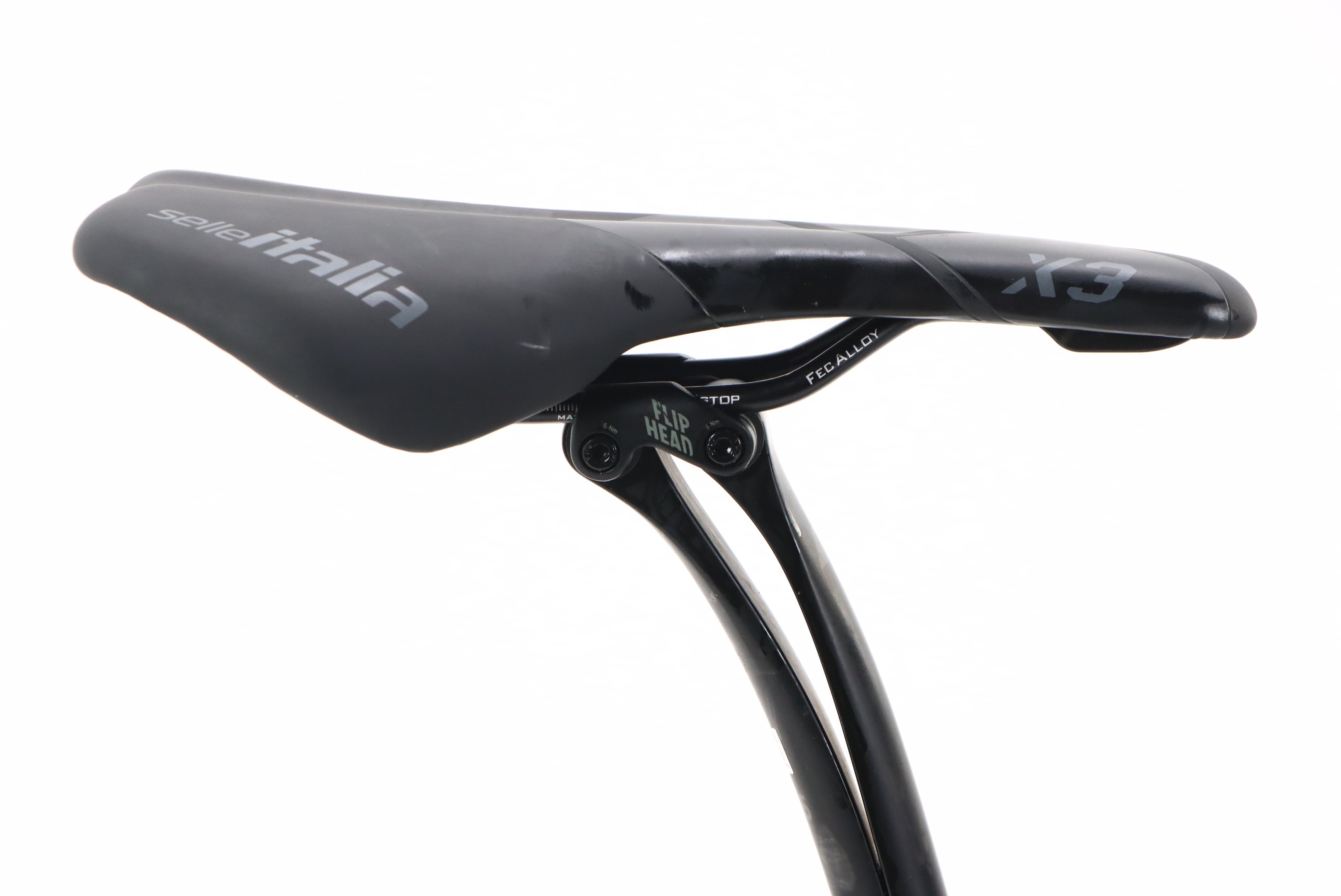 d094717a-df5b-48da-86ef-94d0d40d172a