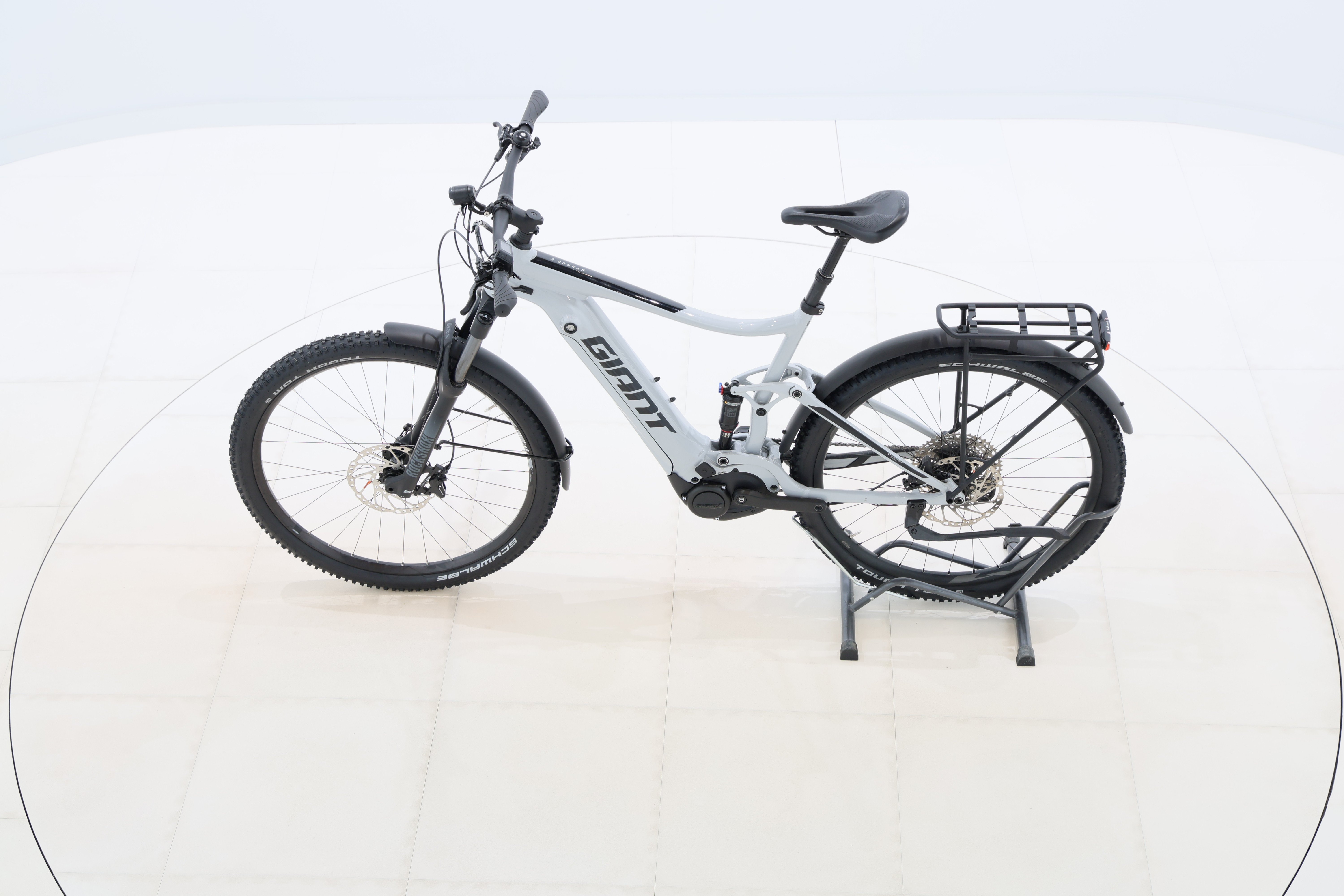 c3eab736-276e-4923-b01b-ad416293176c