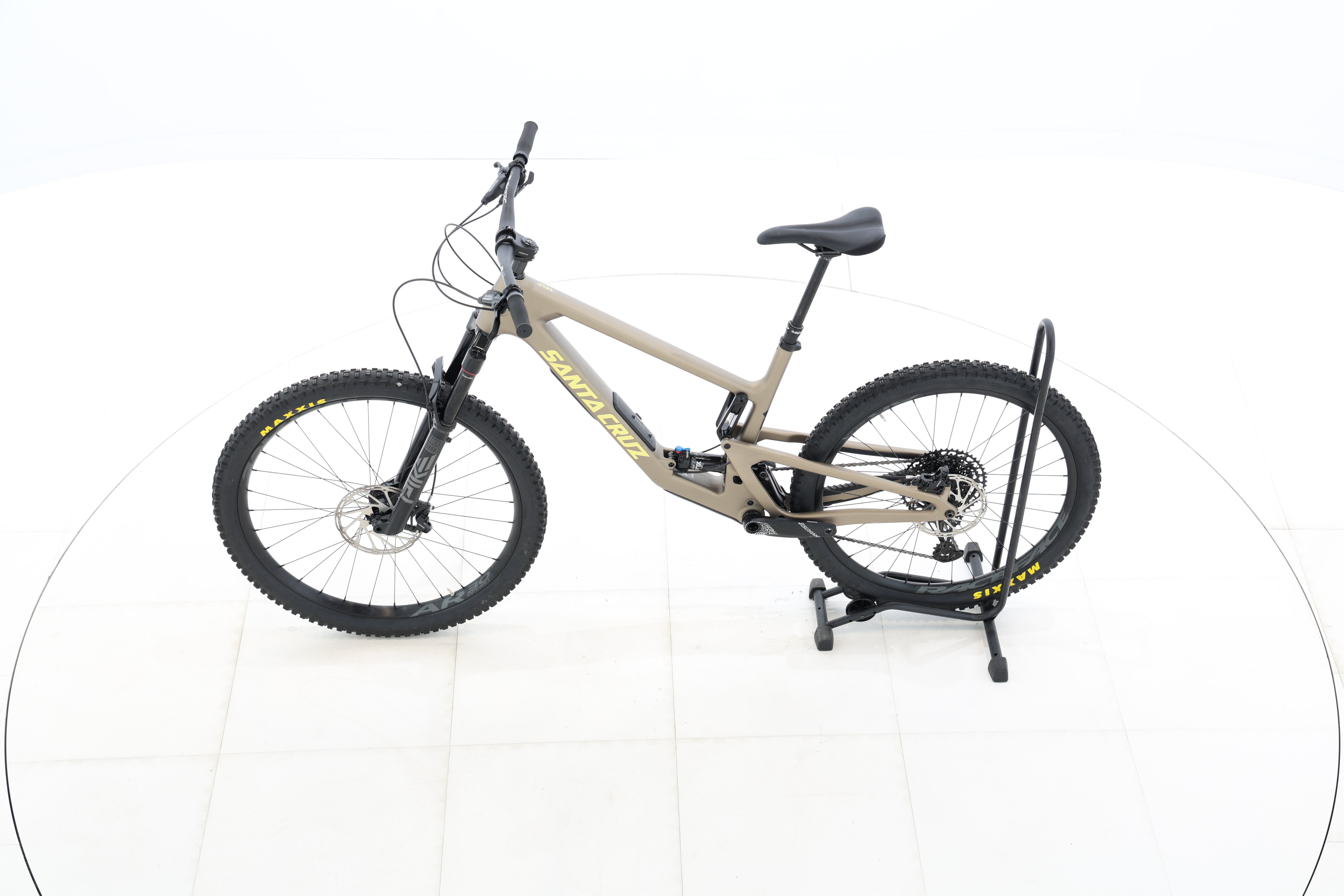 d9db816e-cf19-490c-9cb6-c620d108f75b