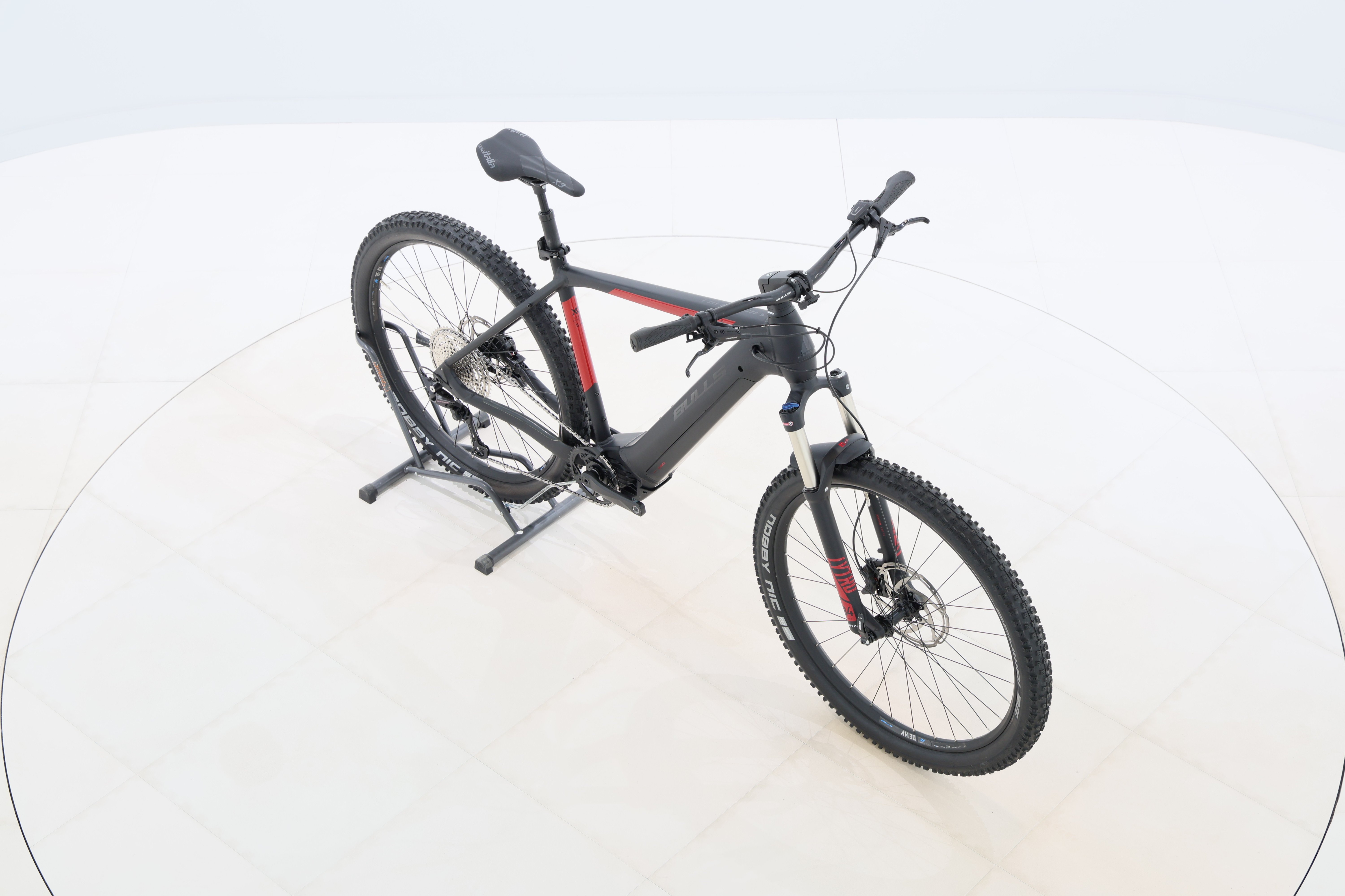 5d7a76f3-369c-4333-bcd0-0bf16b730429