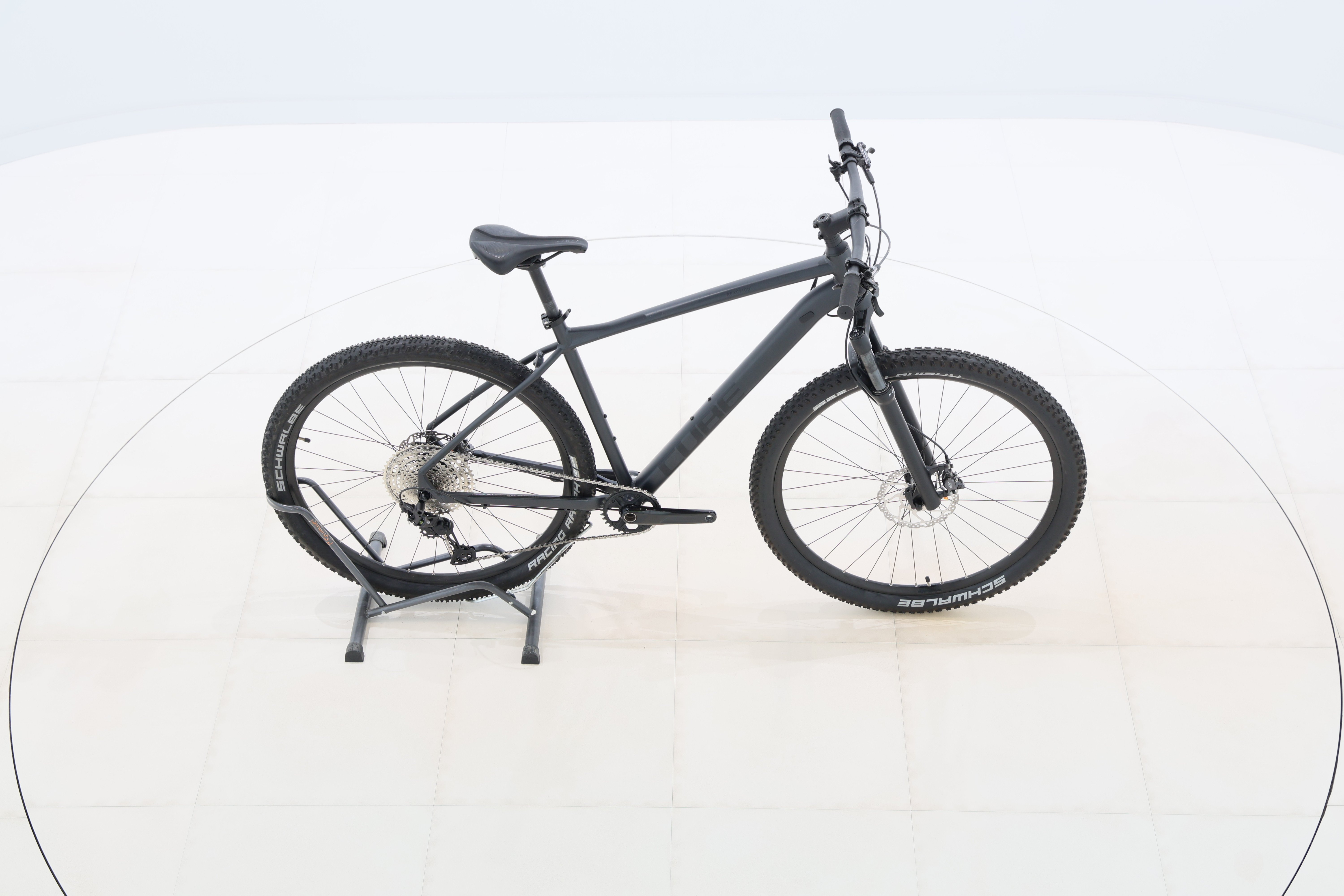 48b75b9f-b1c8-4467-9e98-7108a1f95662