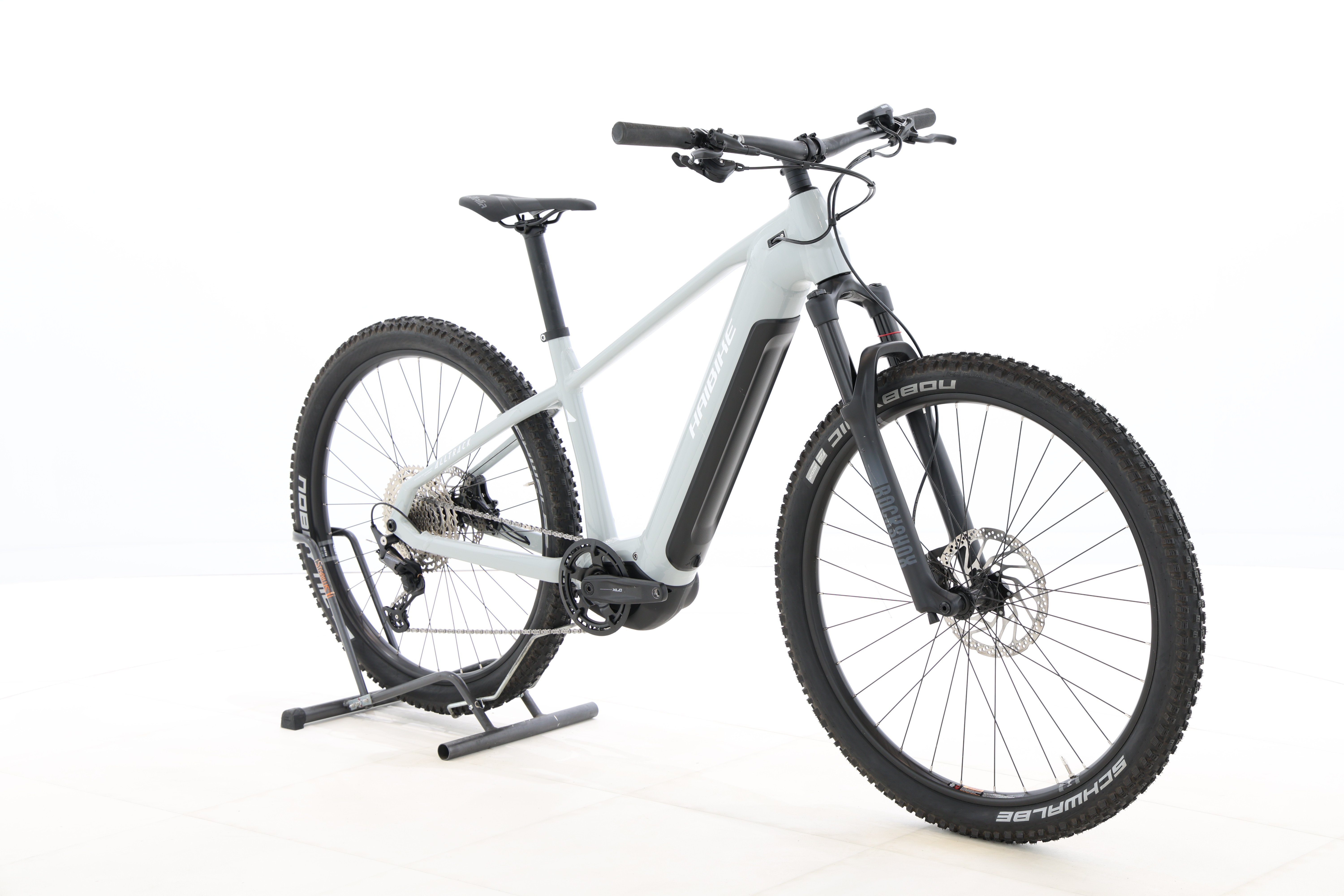 f2b4a30a-1b9b-46d2-8e96-7bdeef5e2740