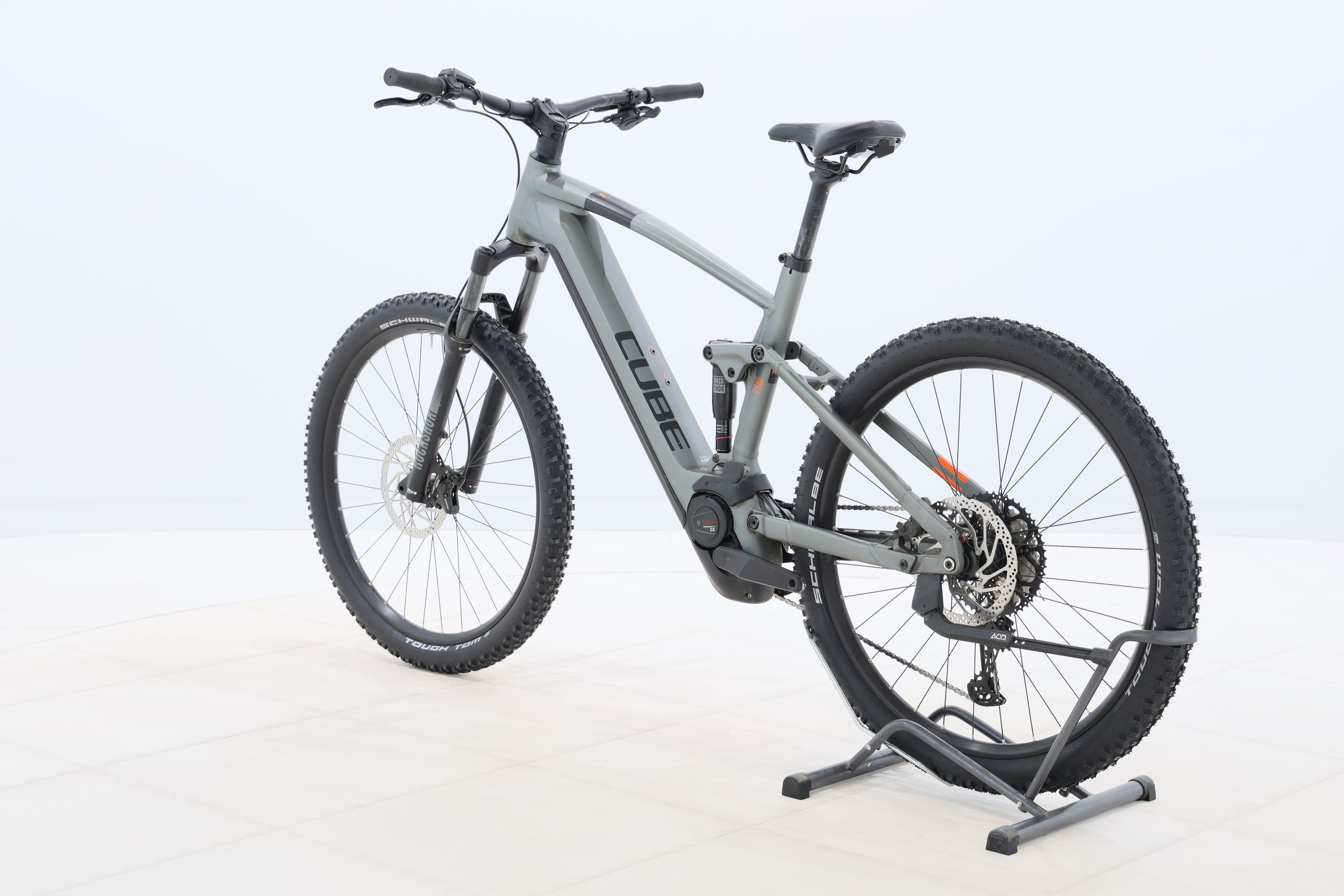 f4fffe27-c355-4033-9a7b-23446b071870