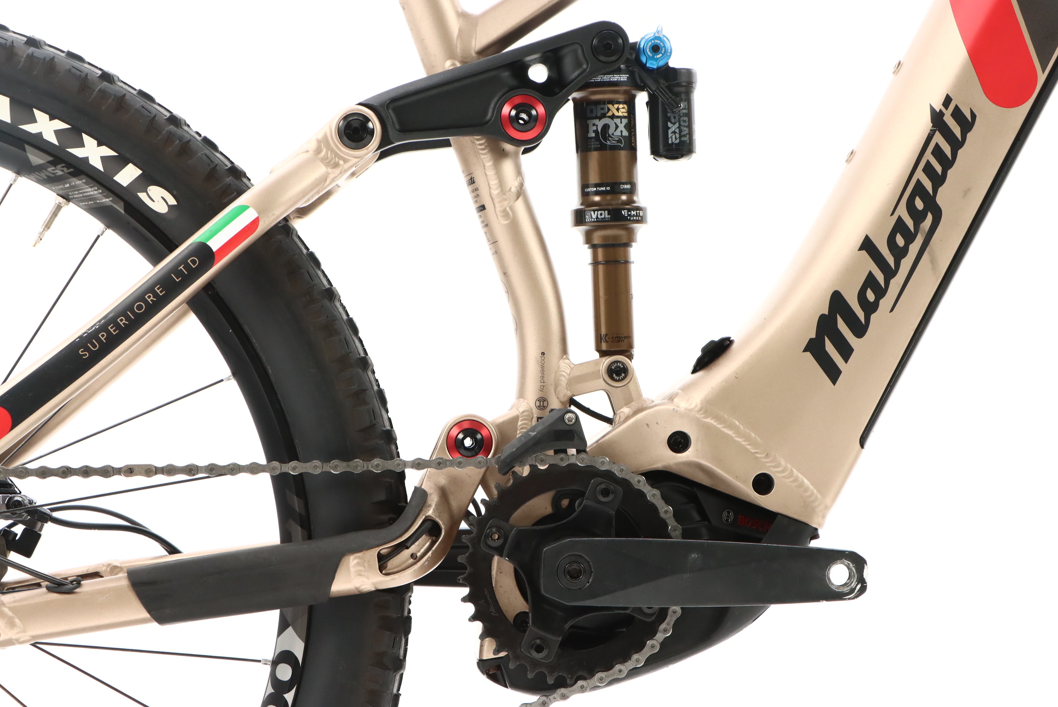 aa5b06cd-3356-4fdb-ba47-d406024033ad