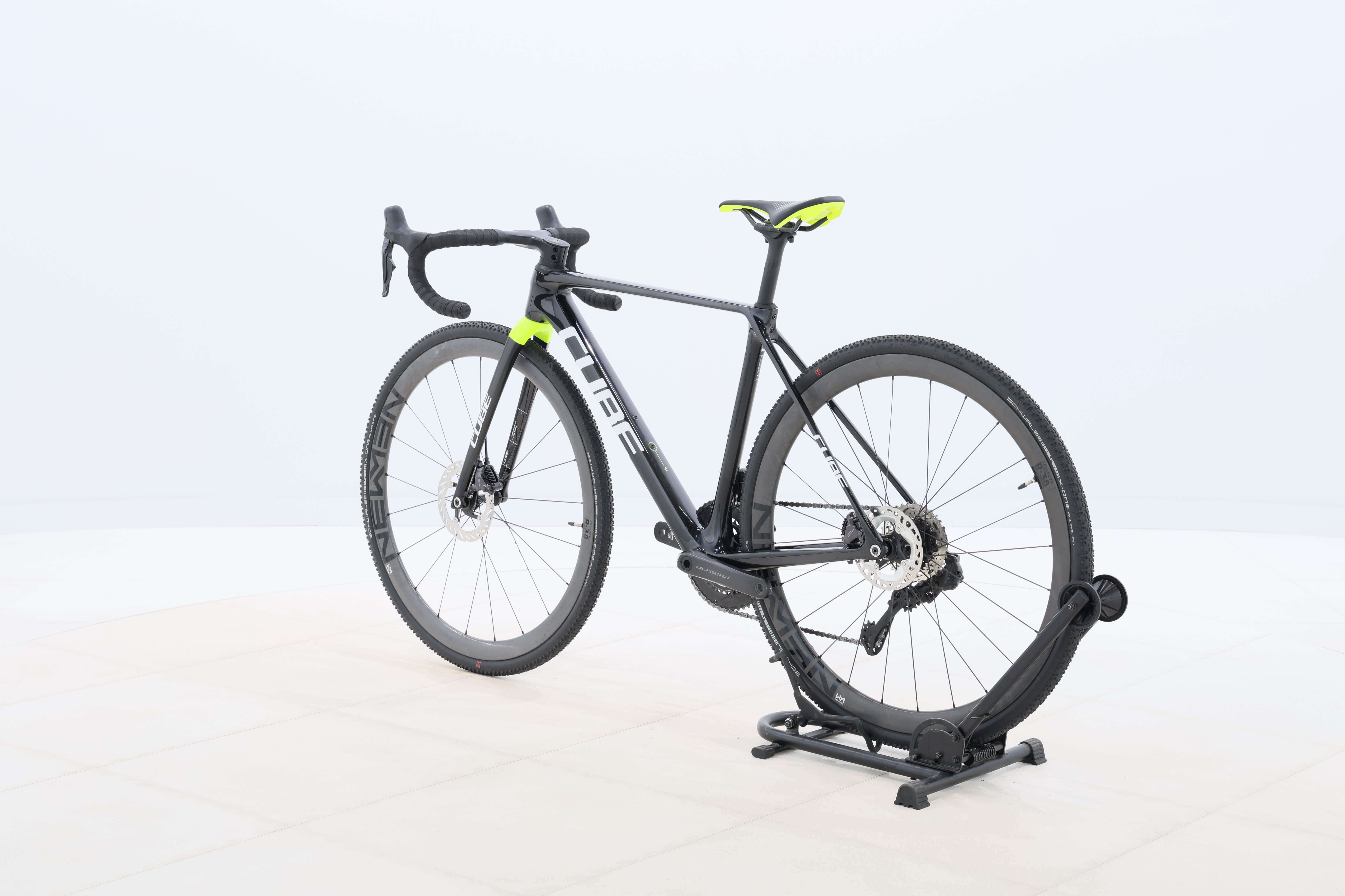 e2f81dc2-e1c1-46f8-ae77-4dcf258b33ea