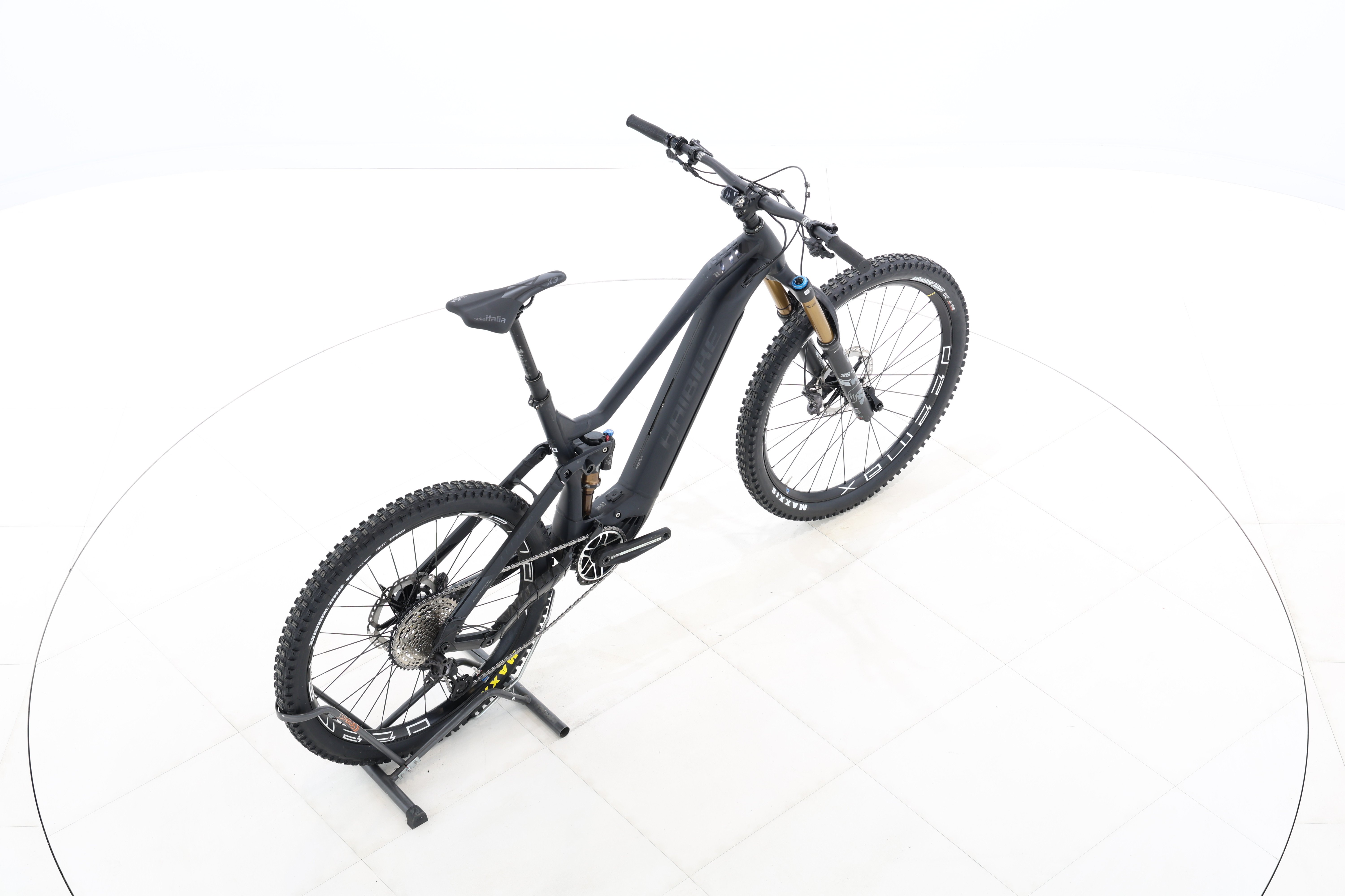 8f9d82d1-c05e-4586-833e-222f8dafcf83