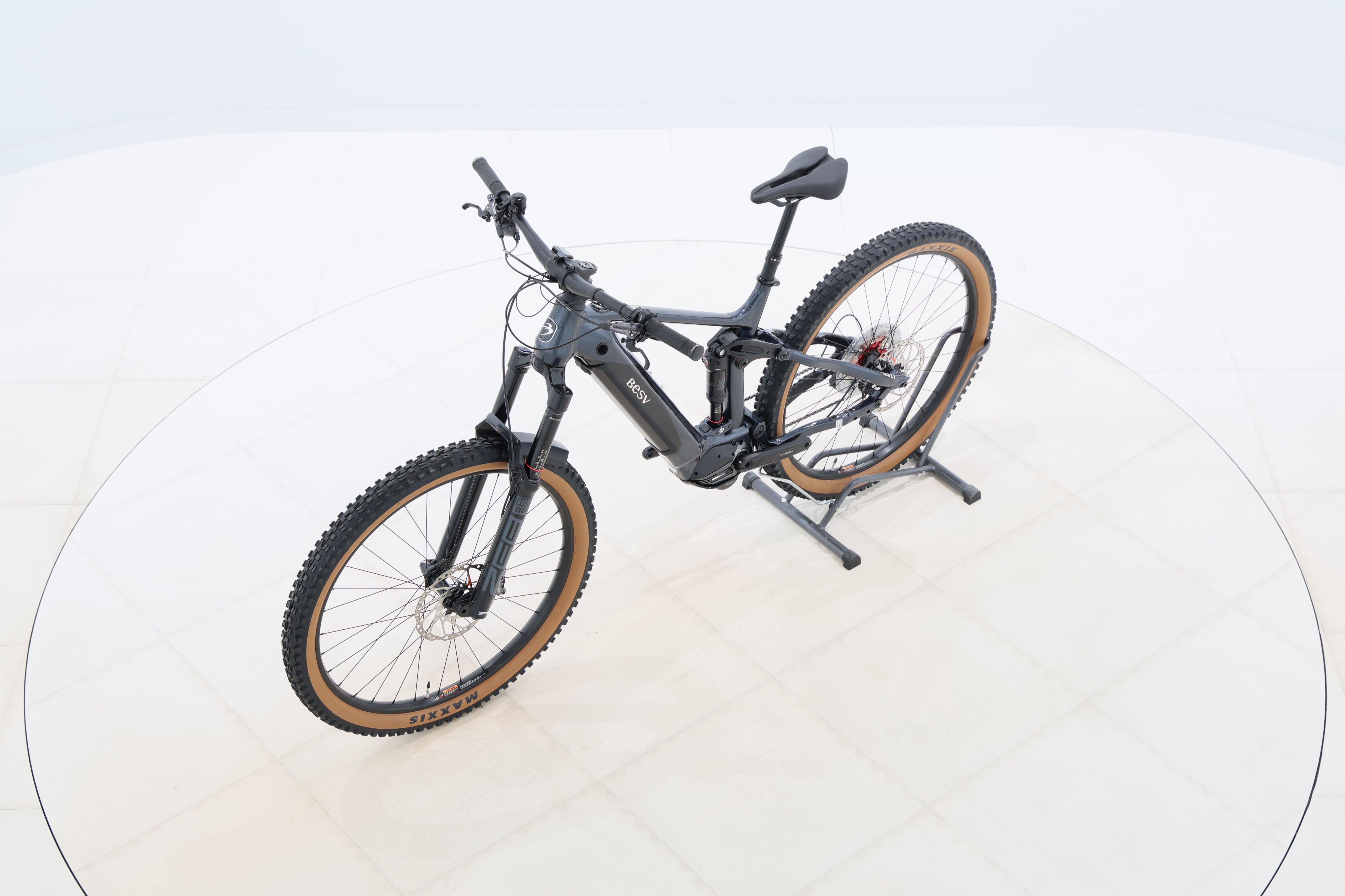 30f41f43-0fd9-446e-98c1-2757df69cfb5