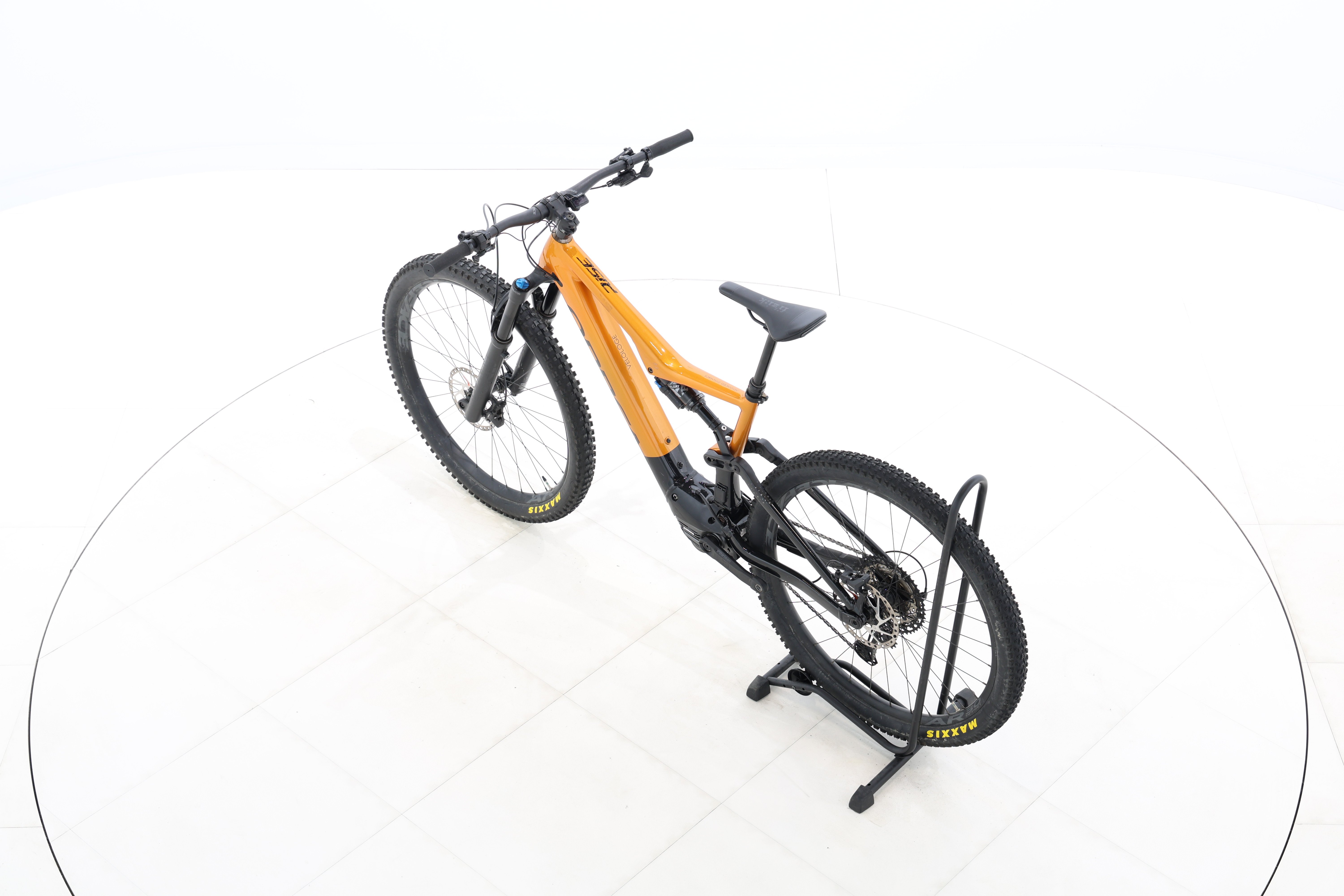 dfc2cb16-e828-4537-a663-aa91dac4c9e9