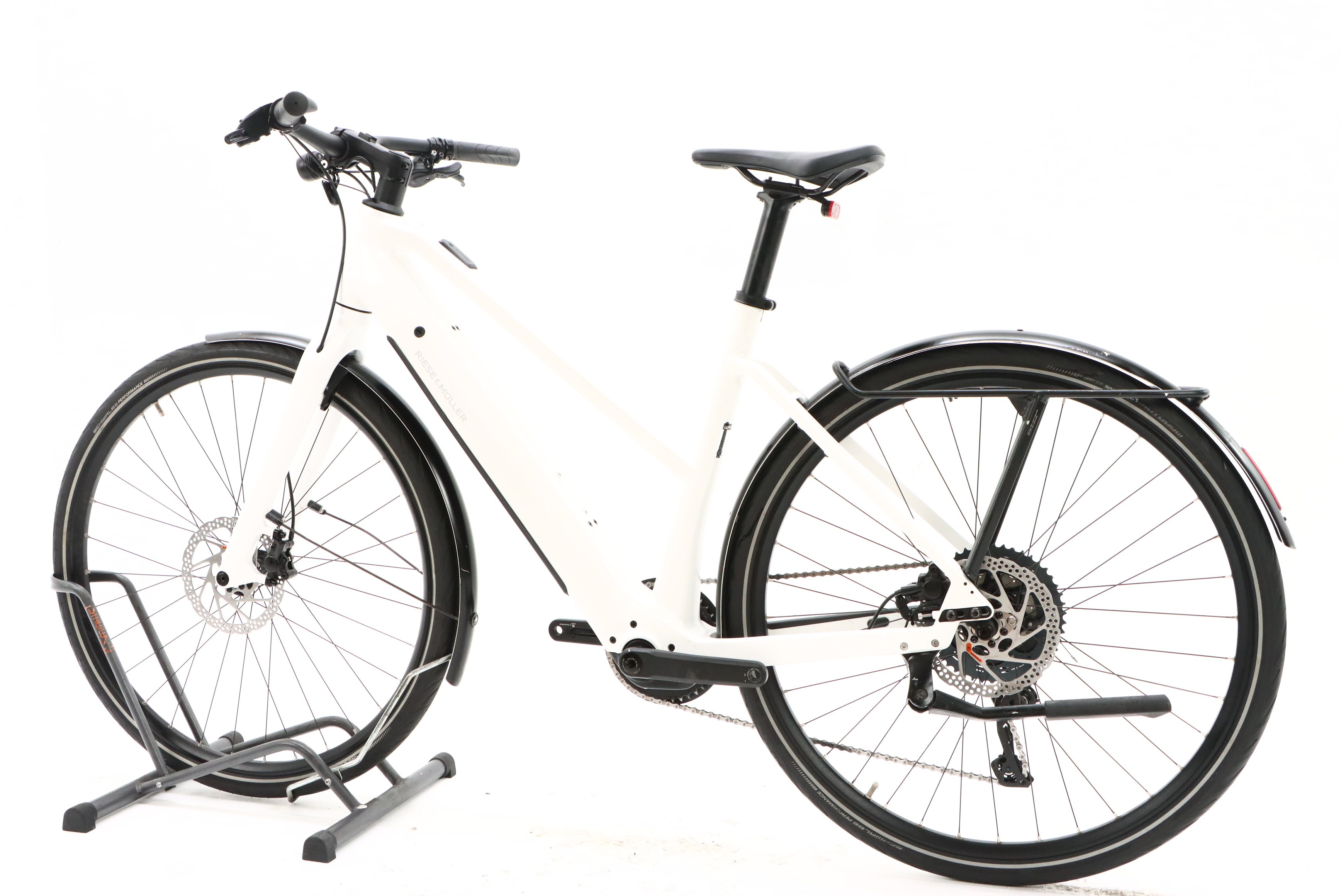 98660a65-613d-4732-bc10-18902ac79f50