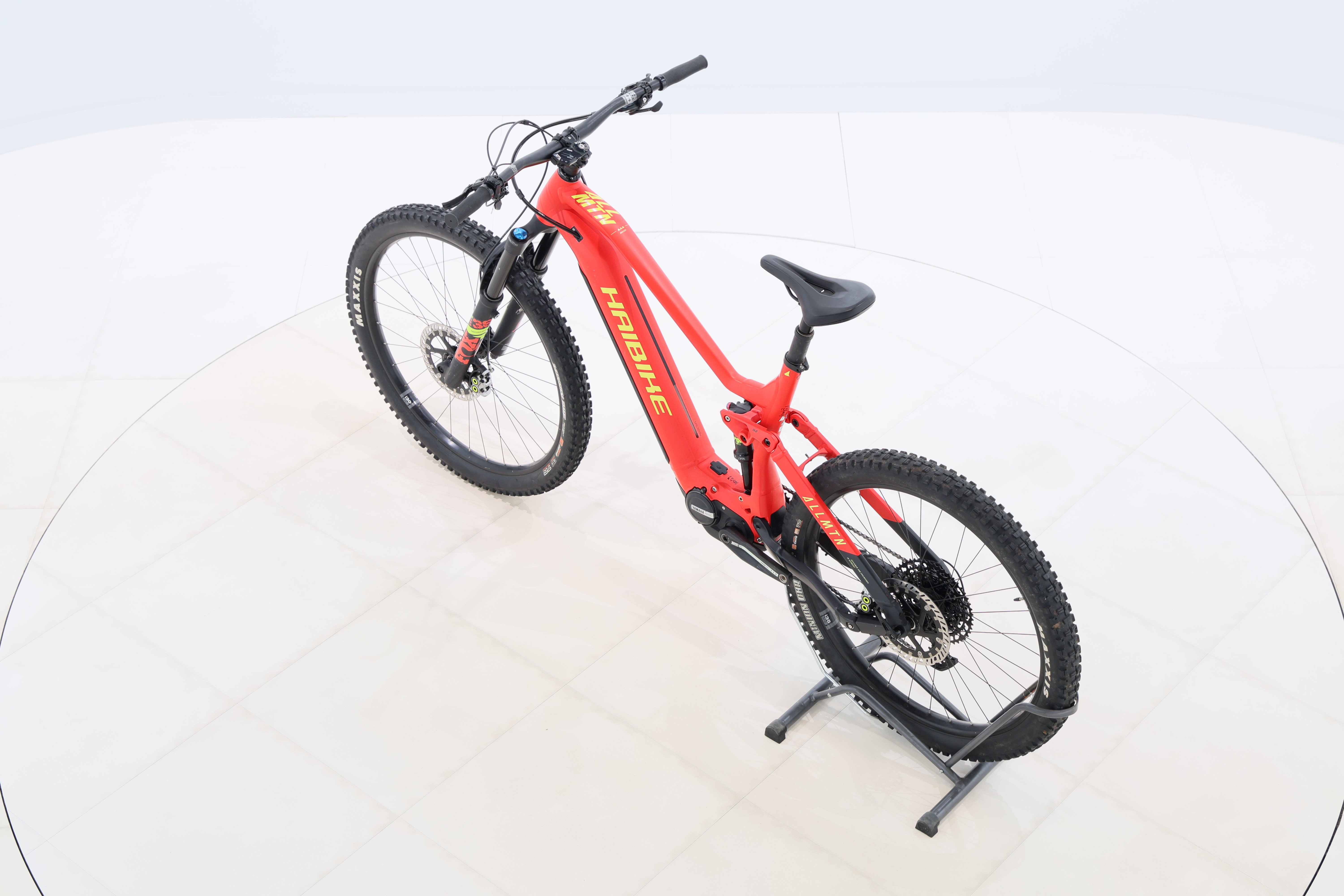 0f0202f2-c1f9-4b52-9dcb-e6c26de14732