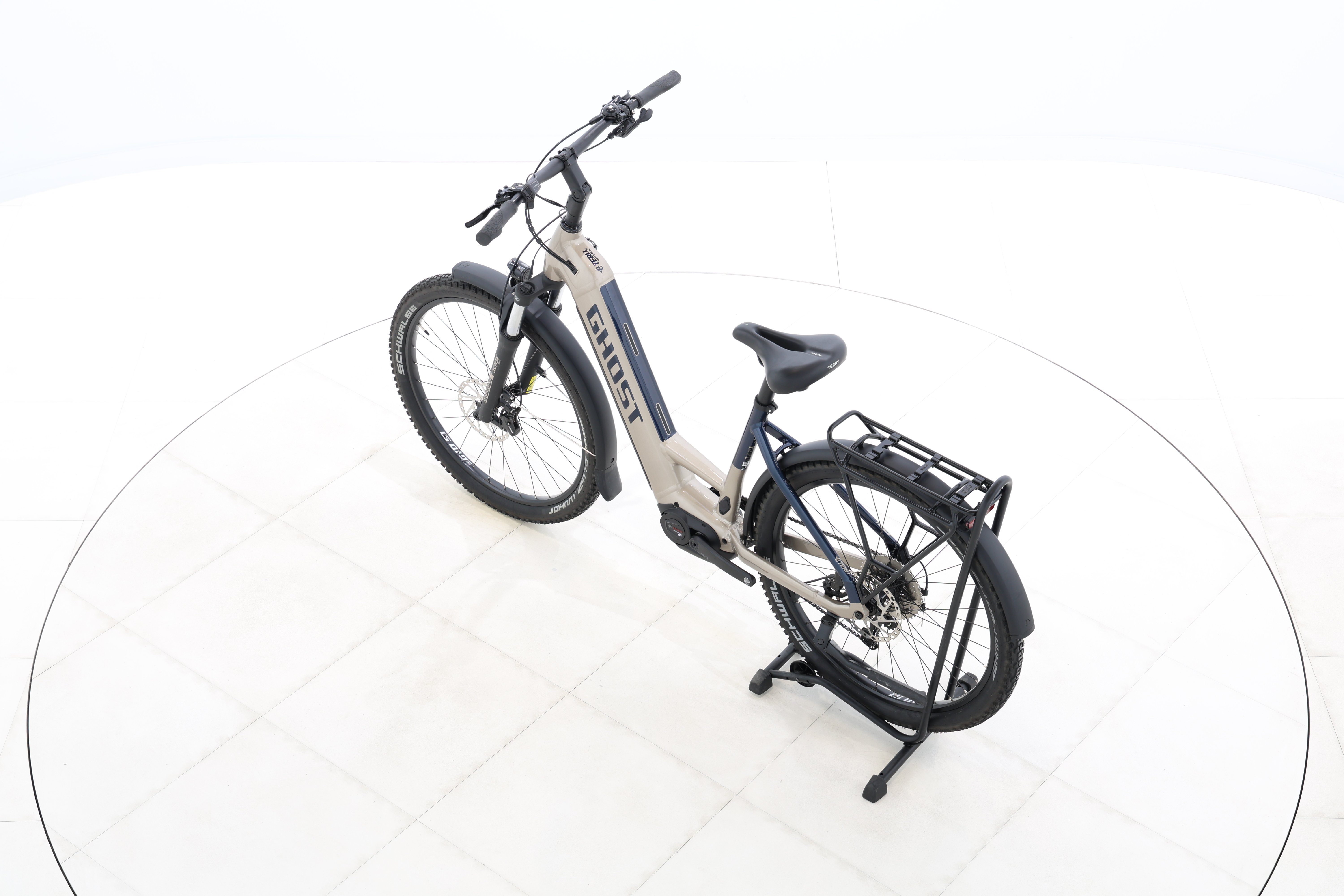 dee5b443-22d8-4591-b8f4-e767650de316