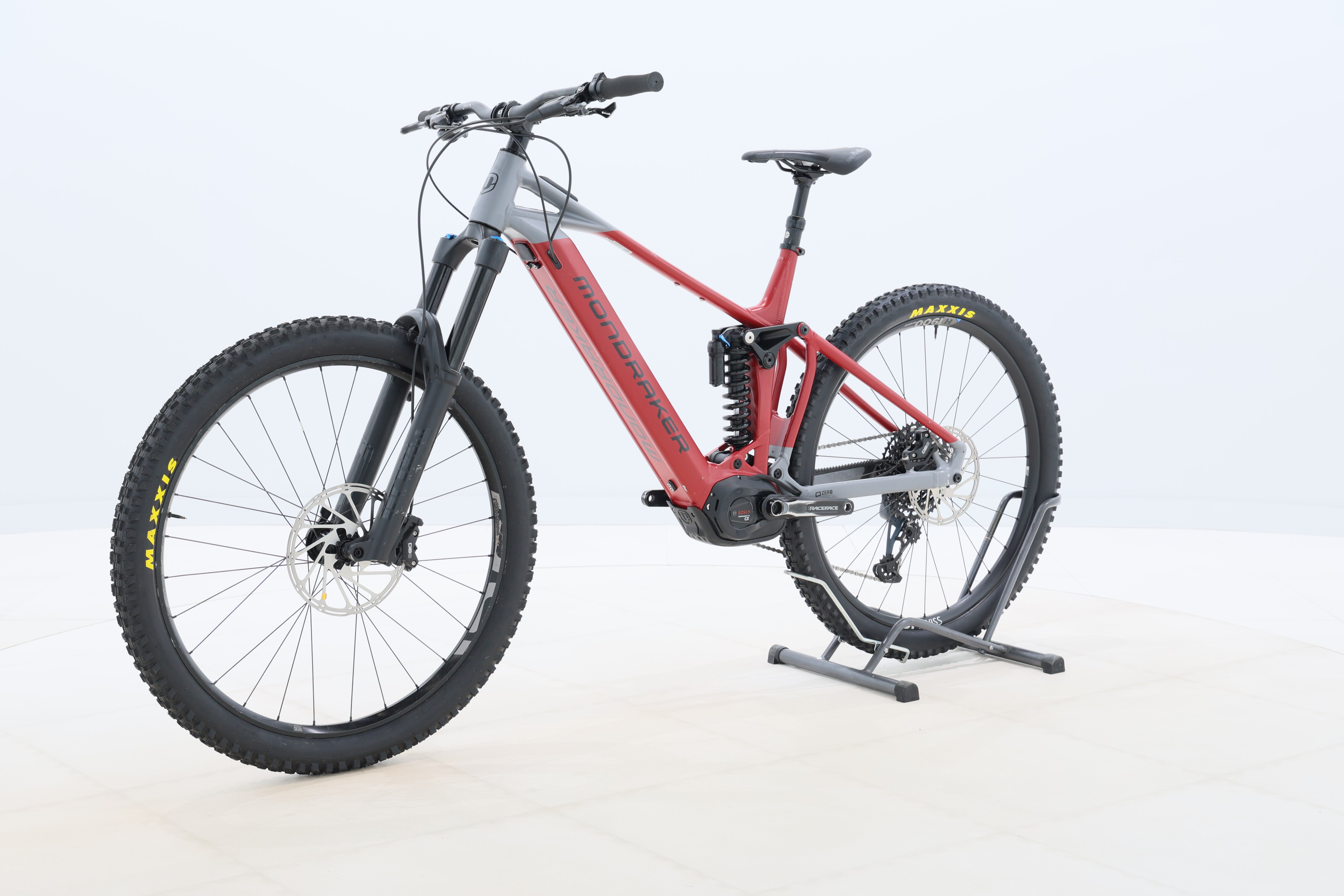 8e53eef9-33e7-41d8-b37d-a692e3cf8f25