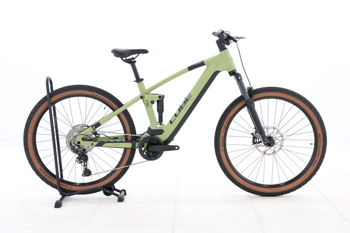 Cube Stereo Hybrid 120 ONE 625 2024