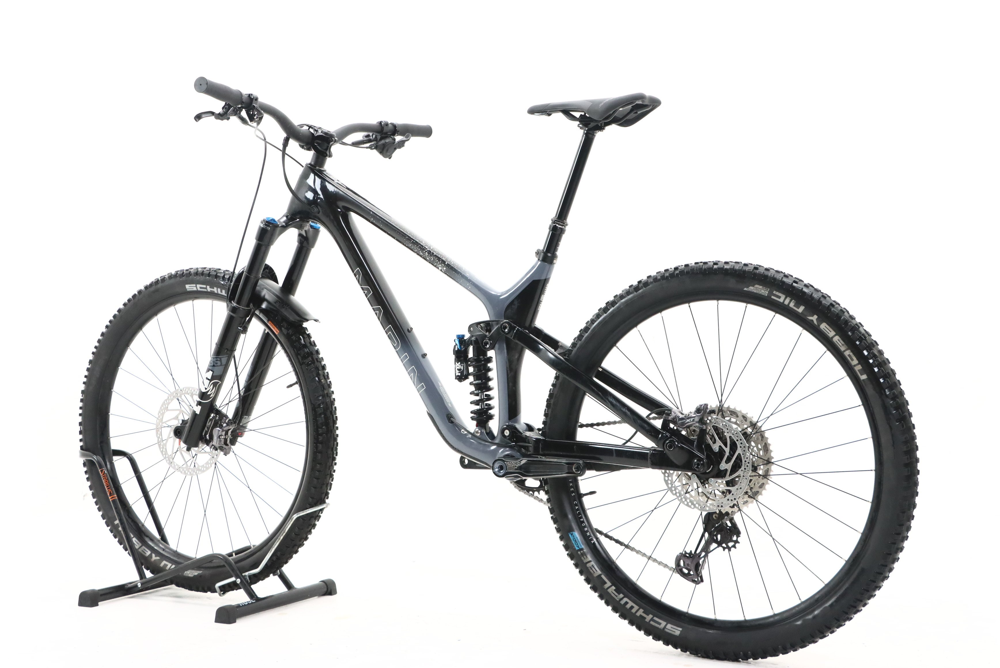 a86e9261-85cf-4bb8-8614-6b5029b8060a