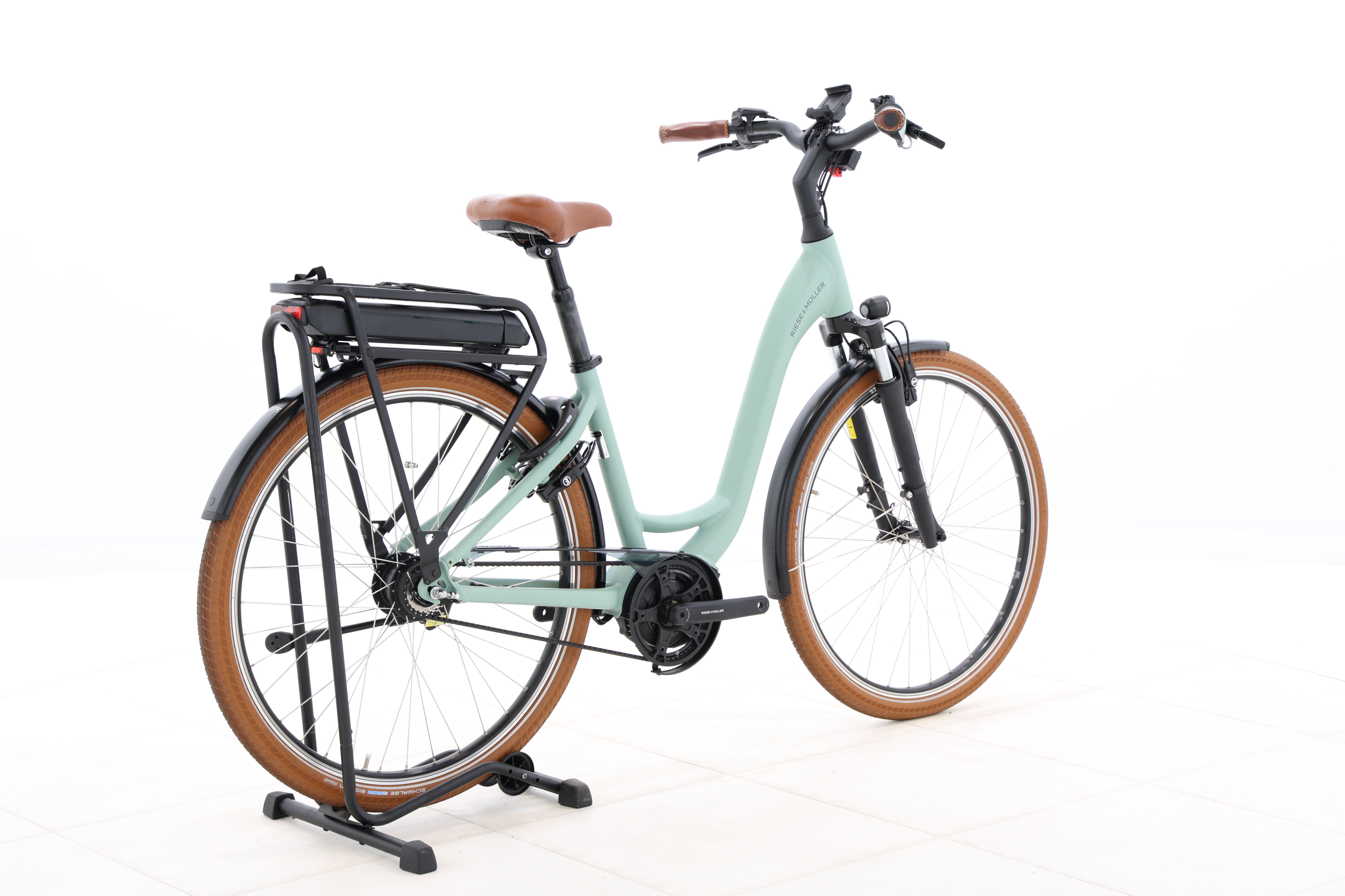 23e0f3ce-1bc2-4d2e-b737-3b75bbca93c3