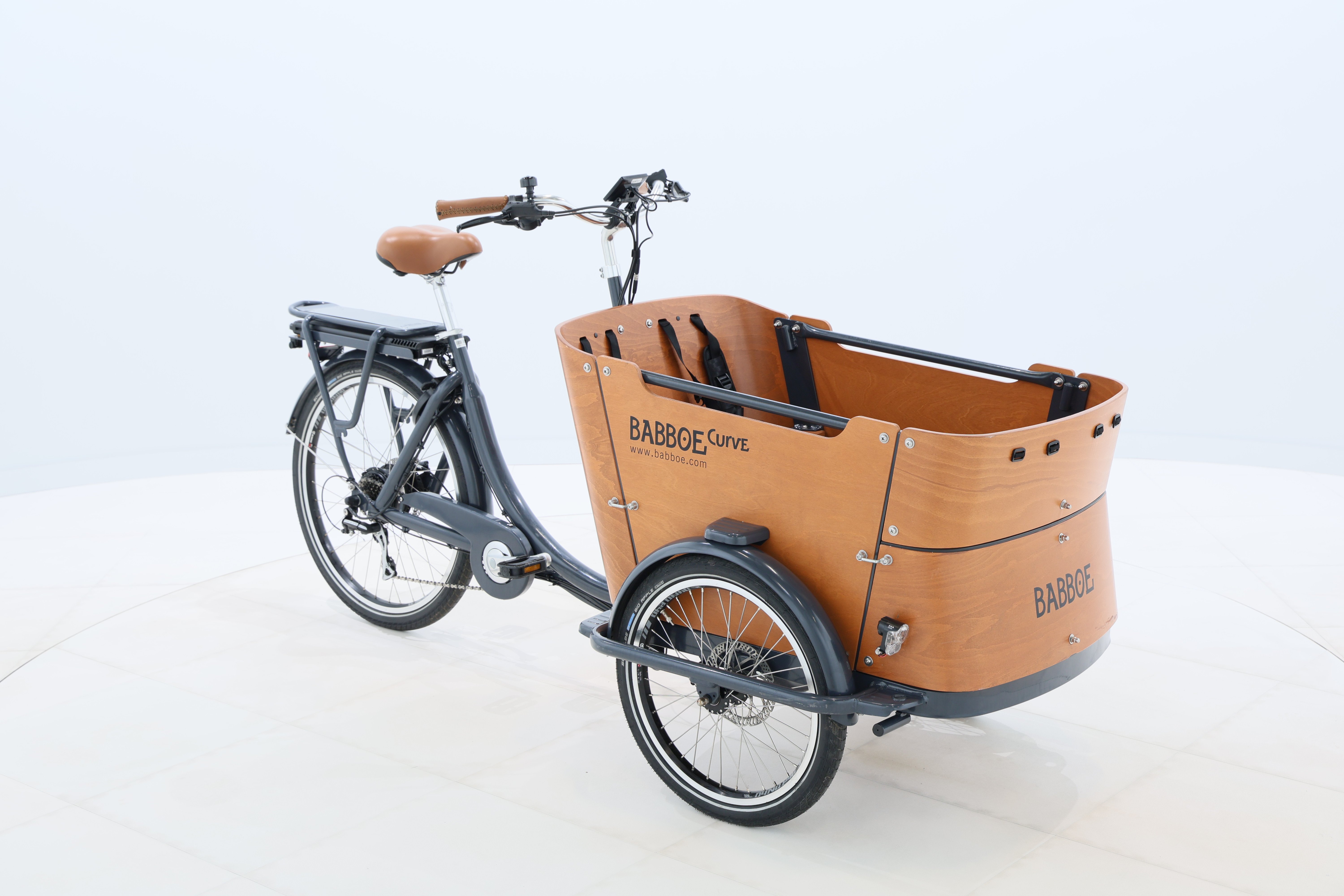 aa059f52-ea57-4923-835b-6c8d0e87c97e