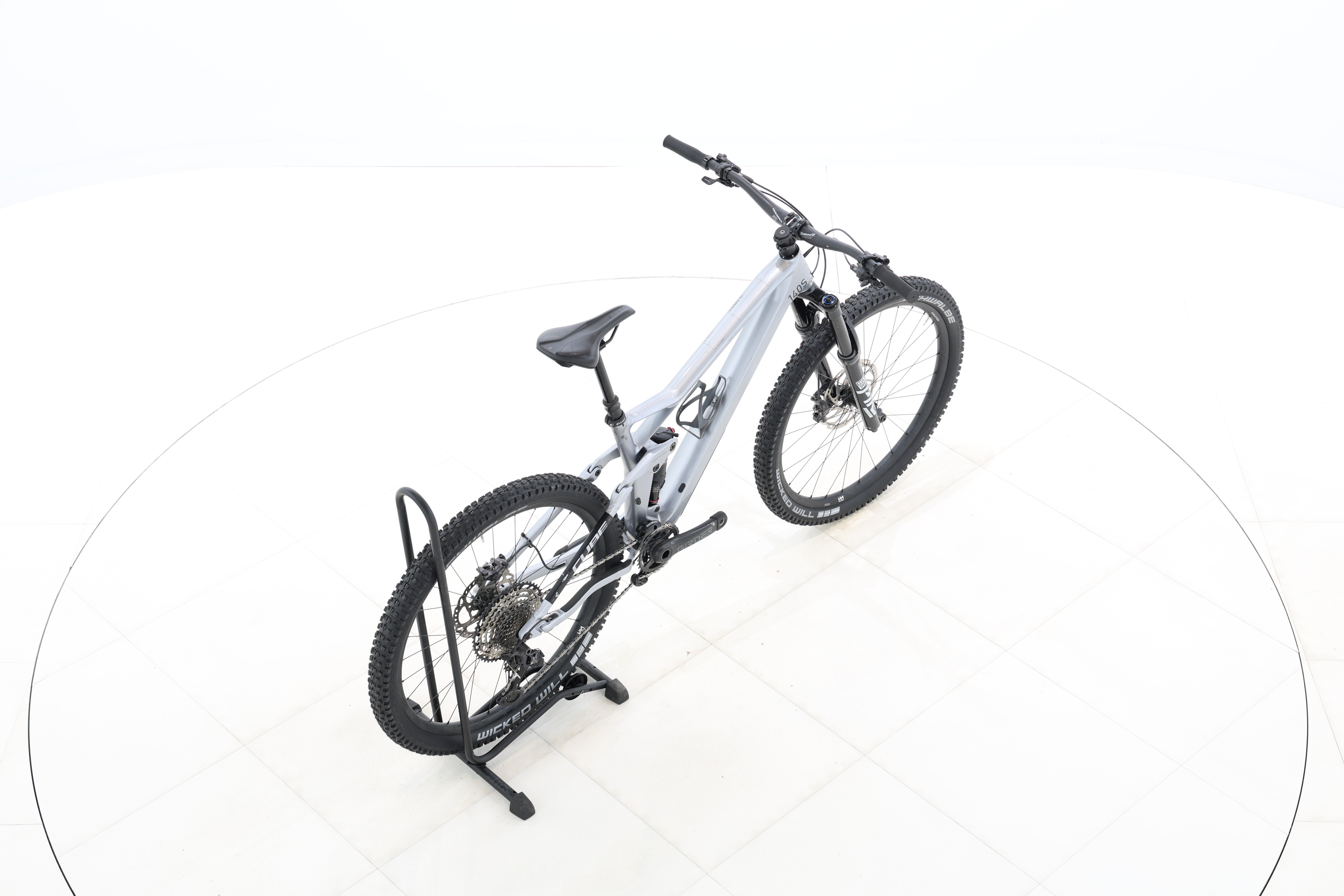 bd1996a8-1186-4474-bf48-7df21ac3877e