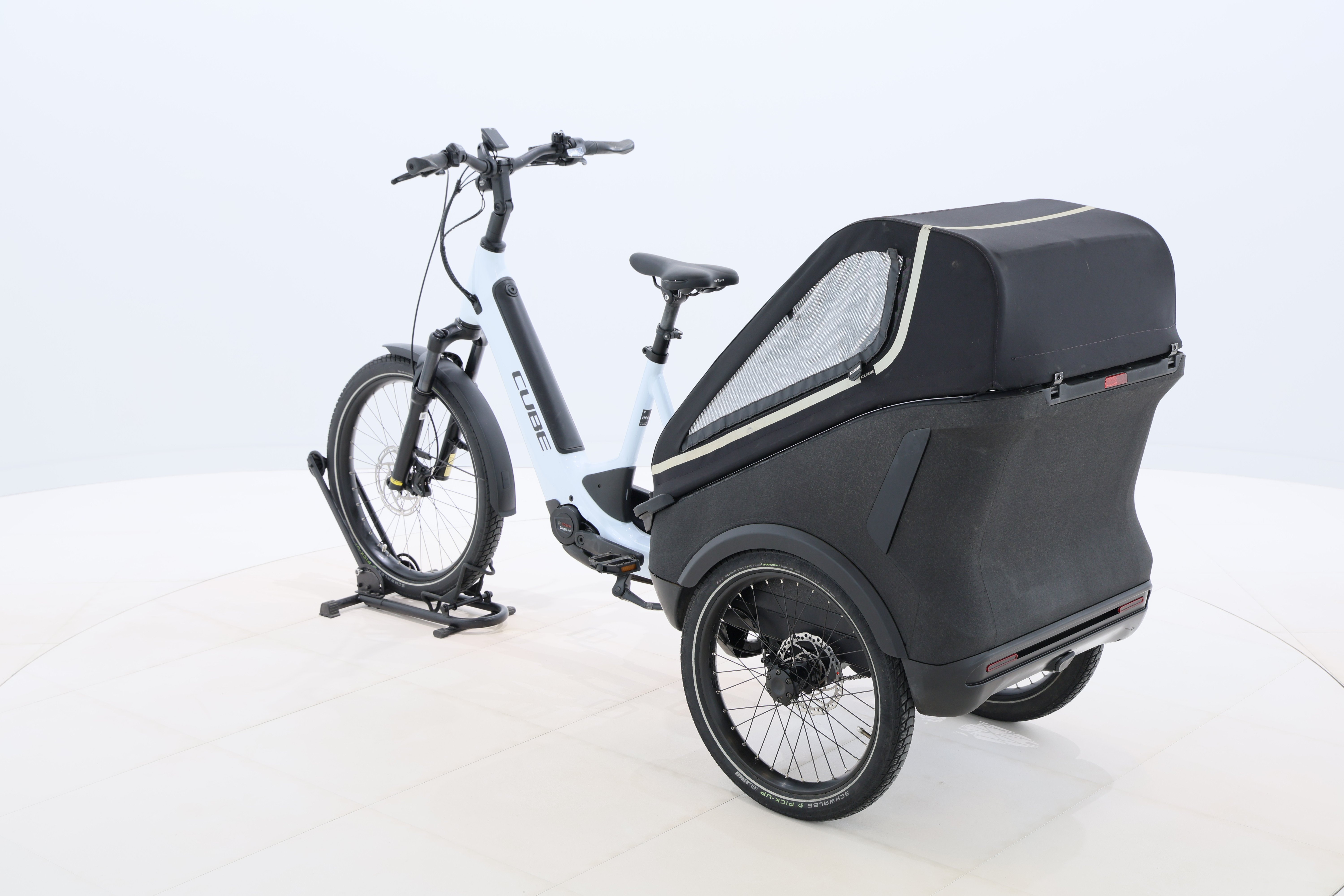 6fb7751f-82d4-470a-a0d8-8eb272616049