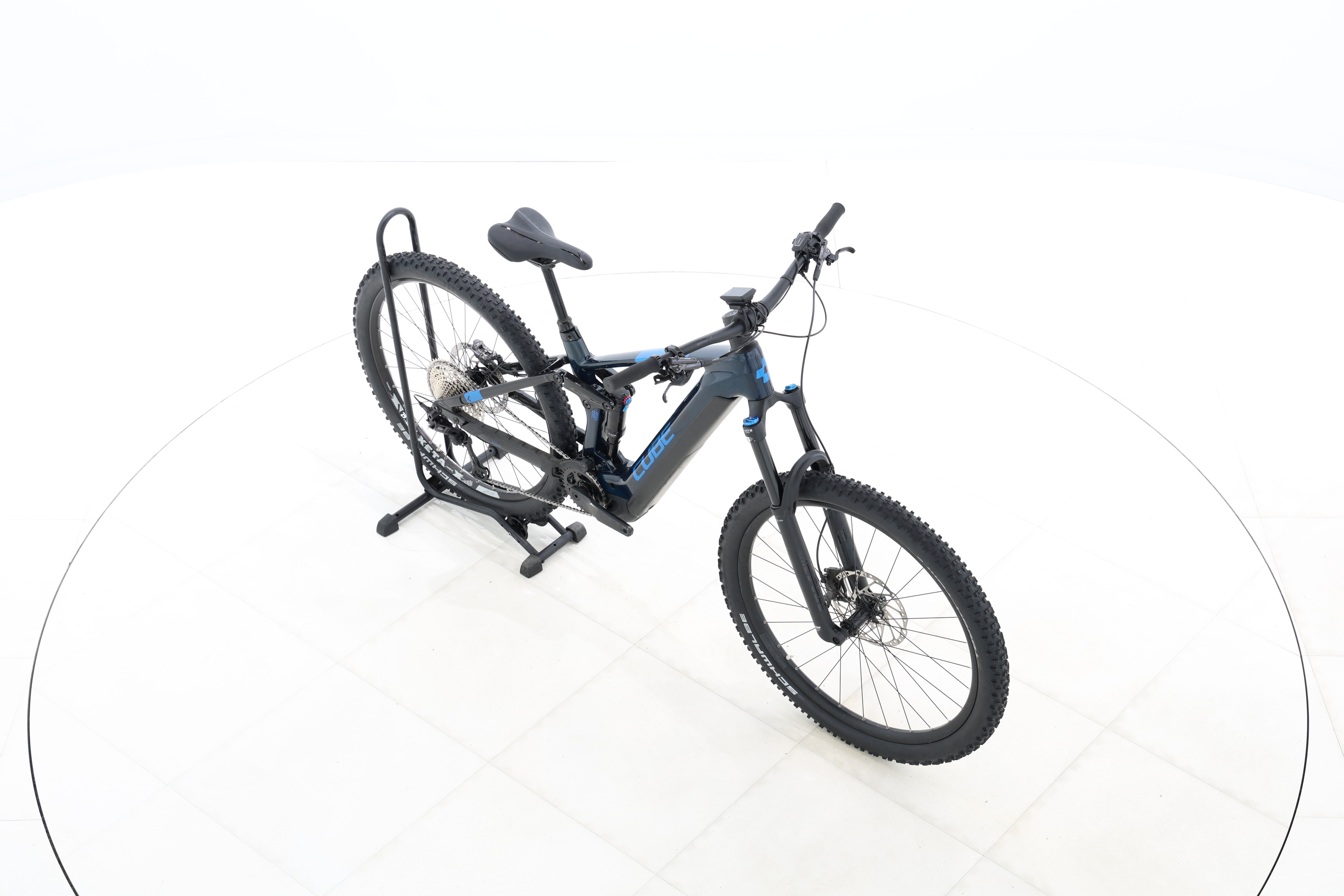 195d899e-cc1a-4266-8a81-aa72a98ad987