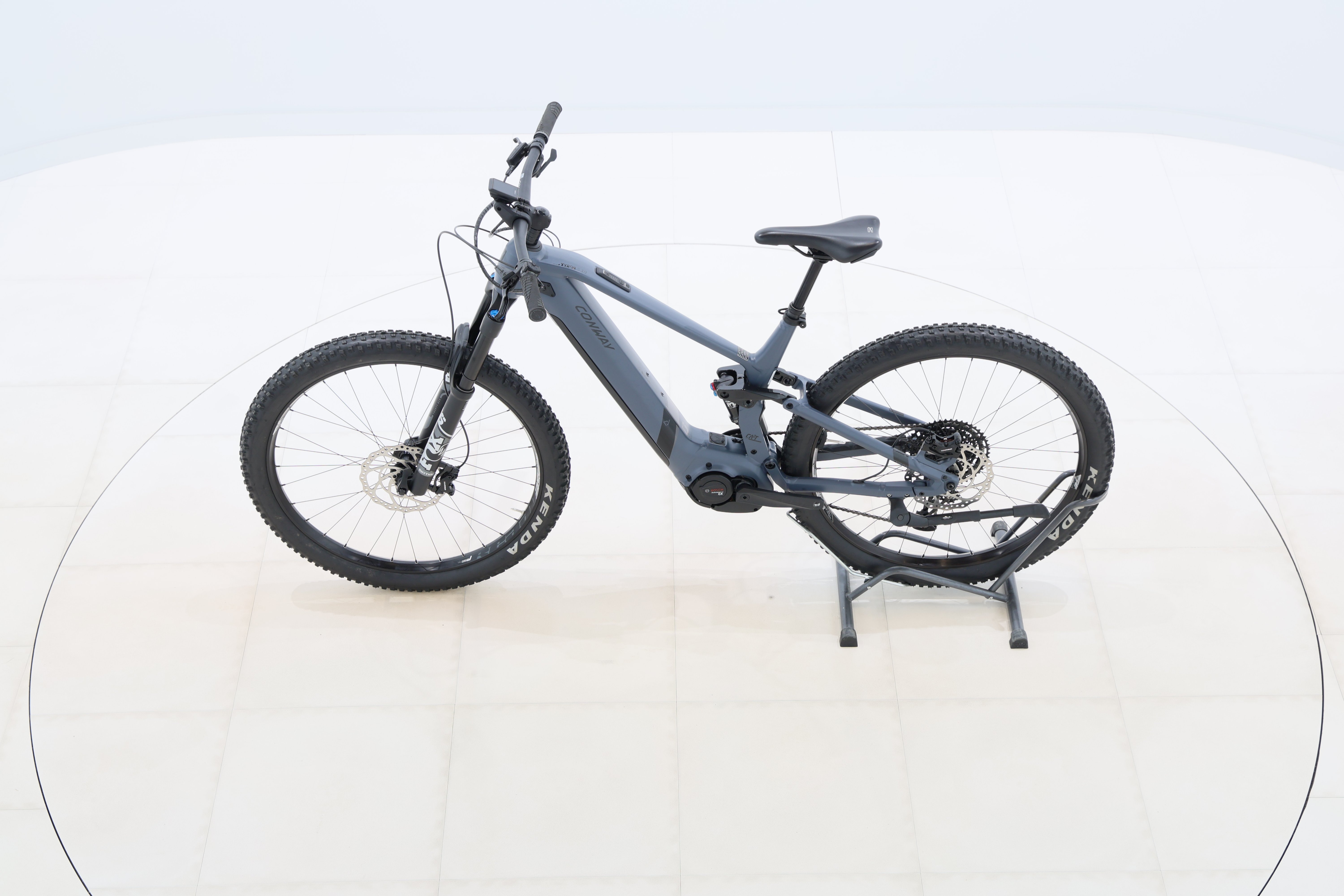 f5e304fc-b51e-4996-86f0-b57f816eb703