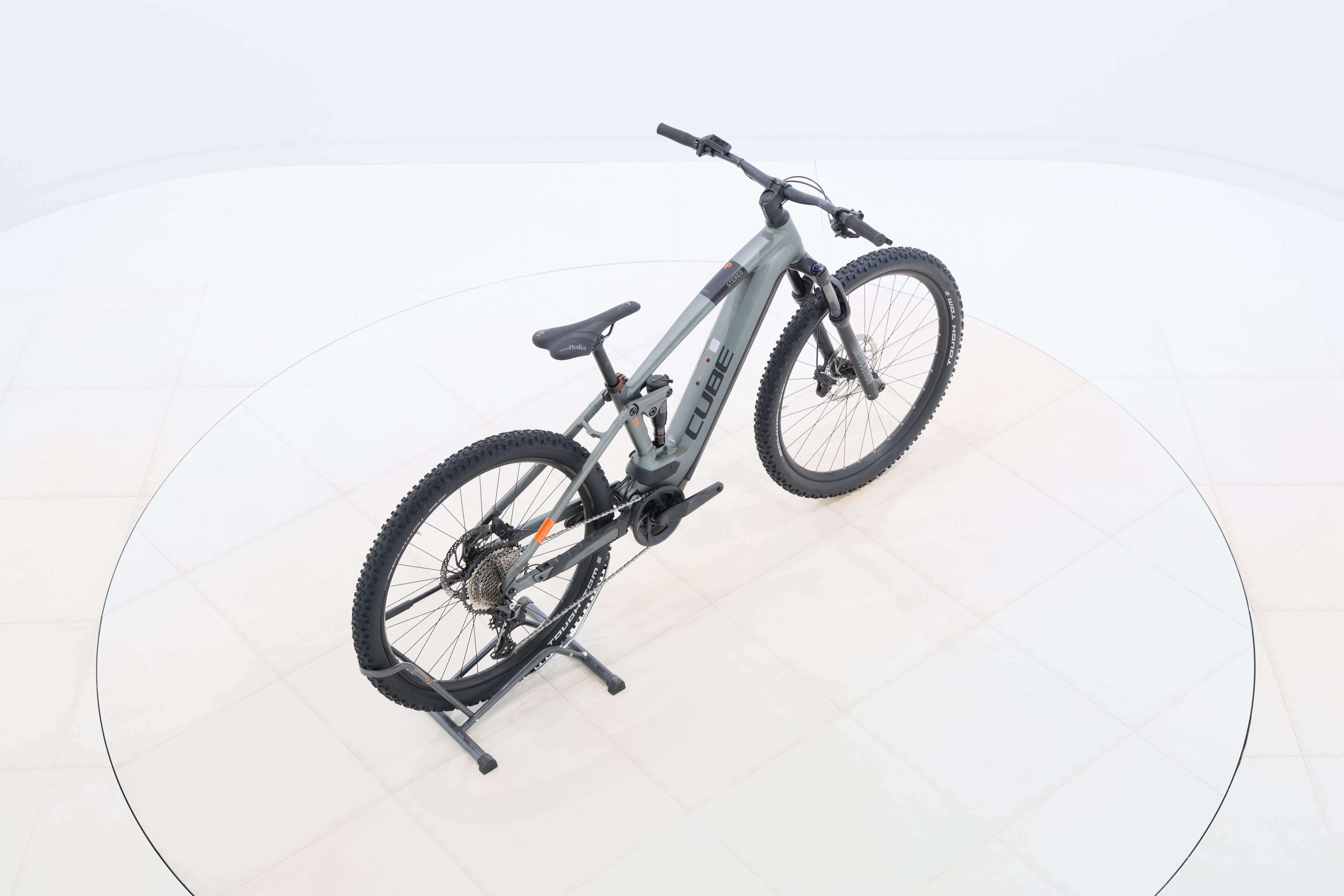 c242e9f5-5989-4348-a67b-4810be33f2b5