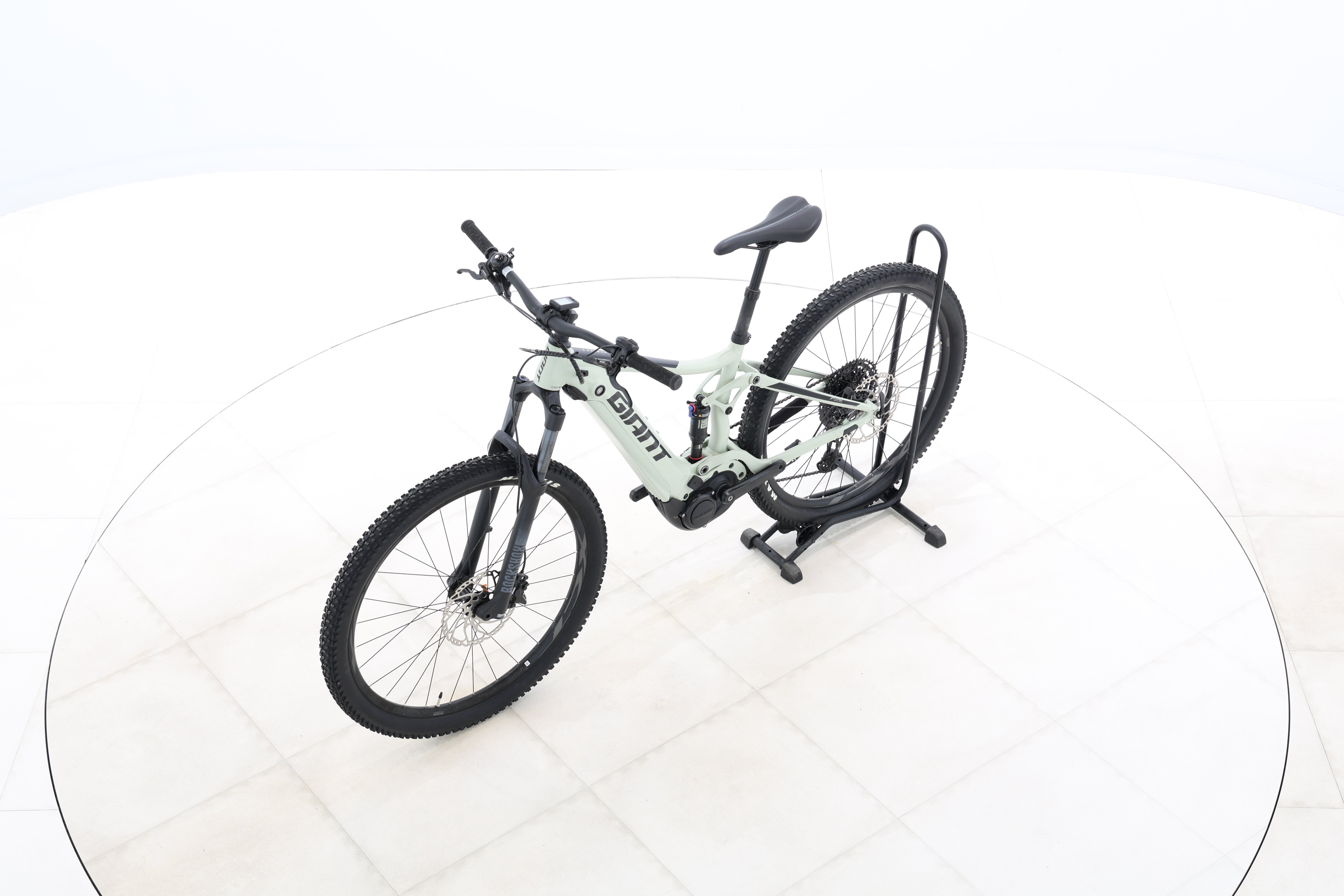 6cc88857-60ce-400e-8e0a-17e1a6e042c5