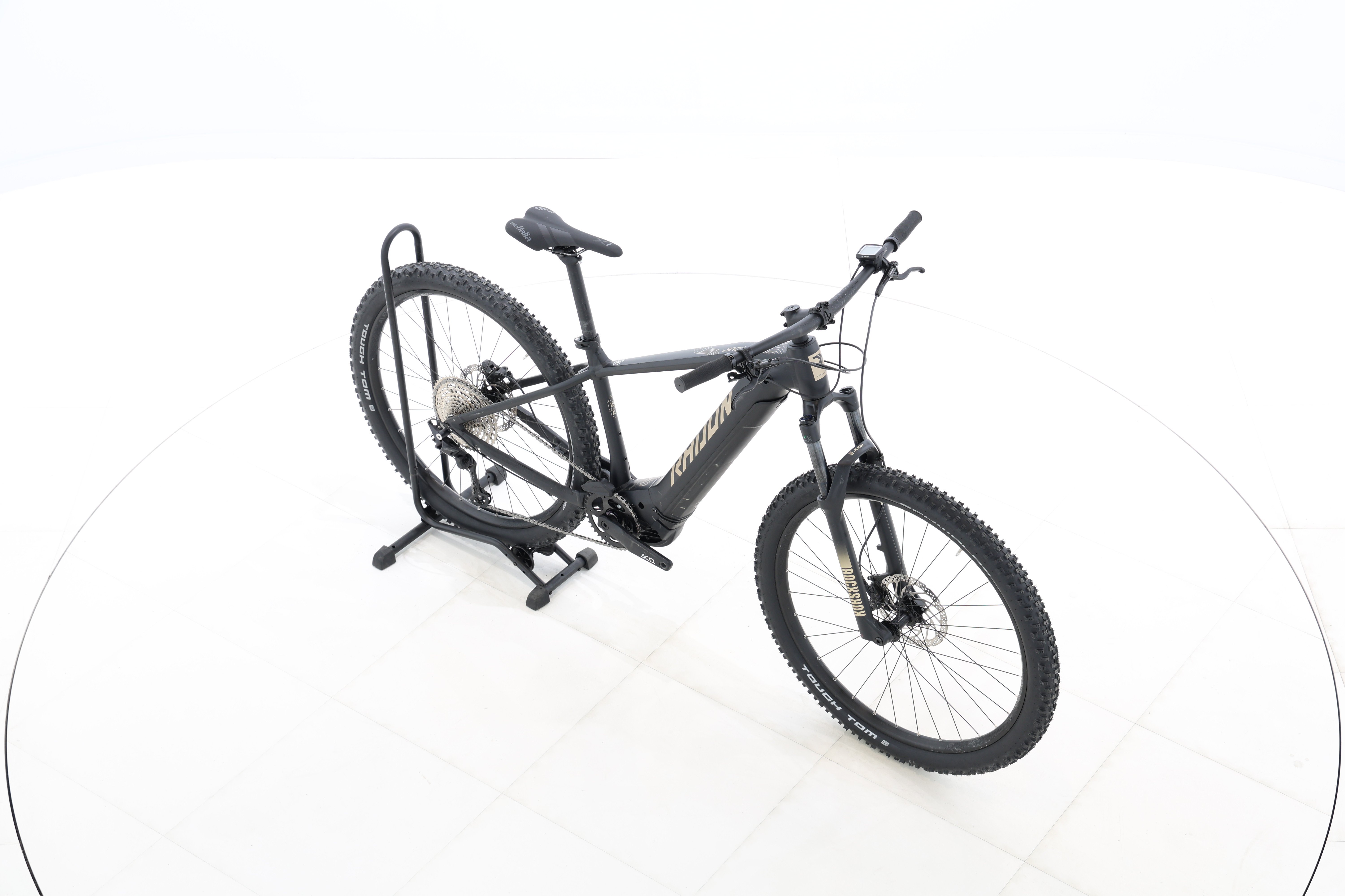 1600b6b2-423d-4e85-8c35-e826607a4382