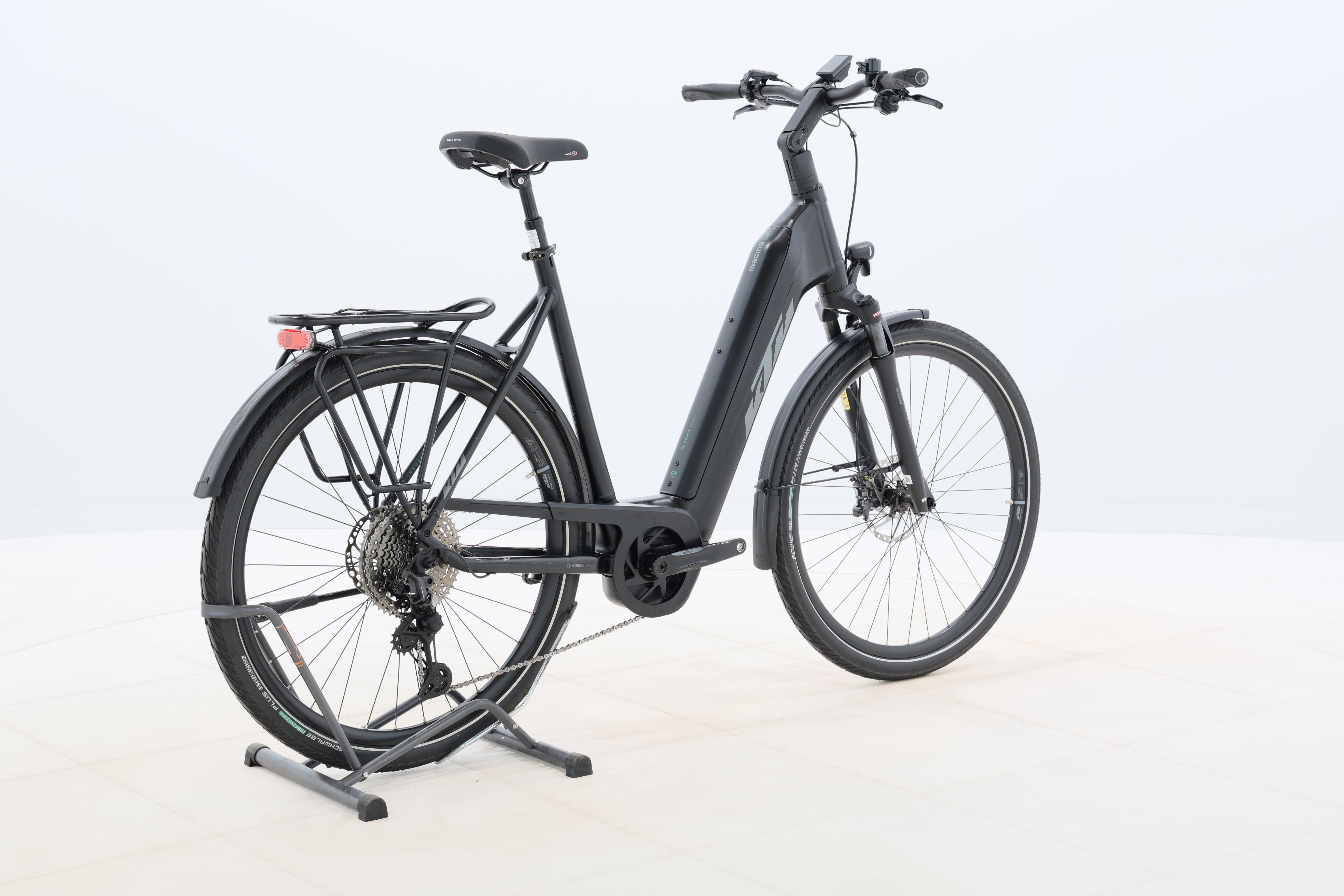 b6fed37f-b1a6-43e0-b051-a0324844d341