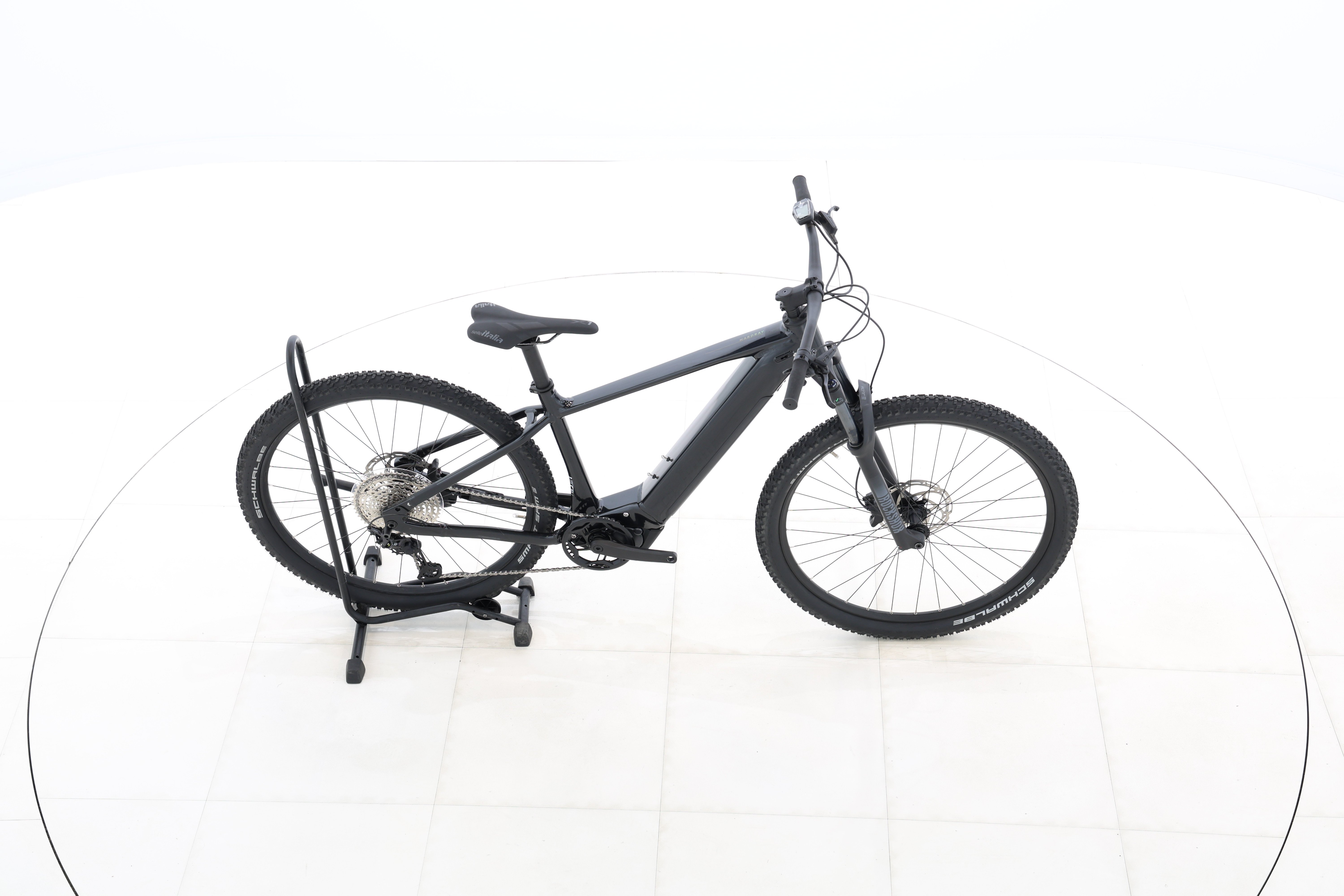 b2202ba1-0572-4628-b099-6f27c57e31b3